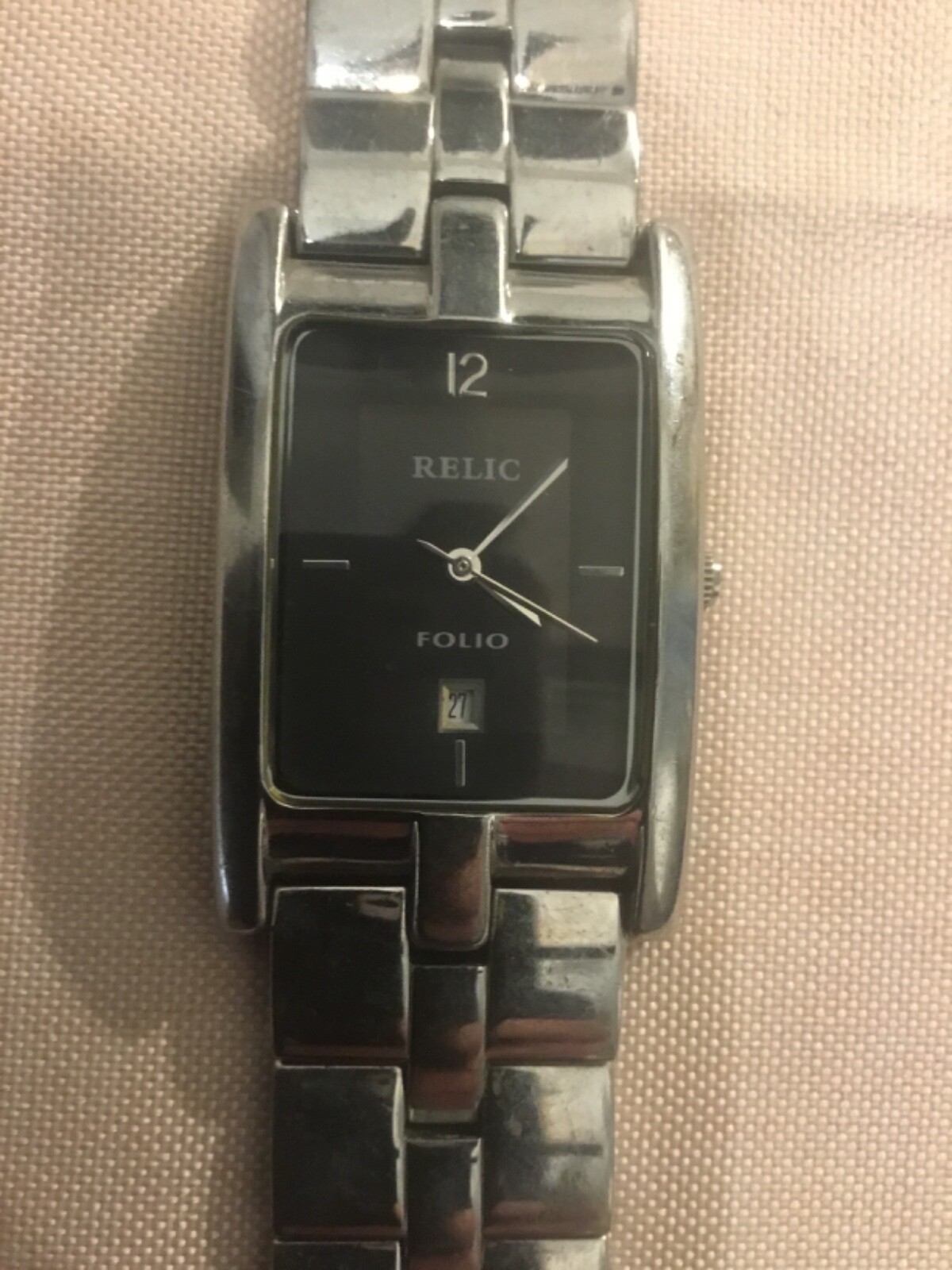 RARE SS RELIC FOLIO CURVED CASE MENS QUARTZ WRISTWATCH water resistant