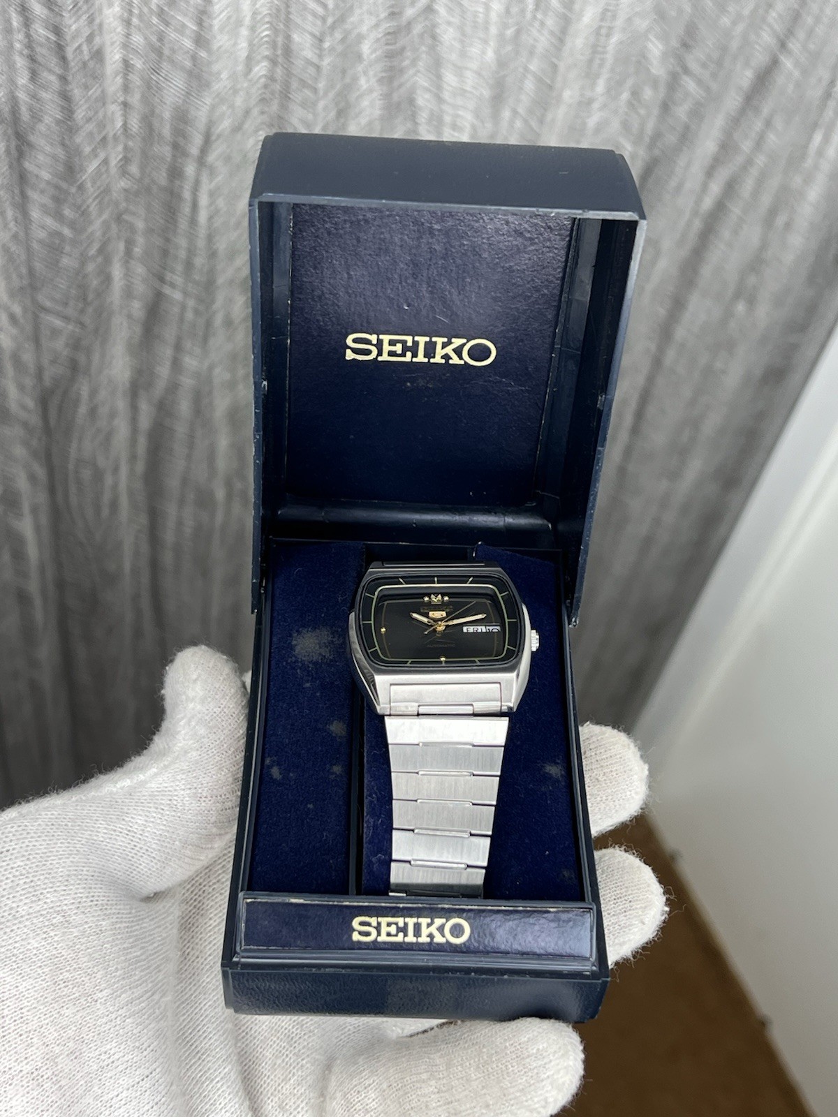 Vintage Seiko 5 Automatic TV Shape 6309-4004 Day/Date Men’s Wristwatch Japan.