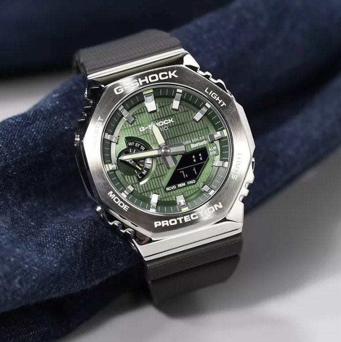 New Men Metal Shell Dual Display Sports Watch Green Dial Shockproof