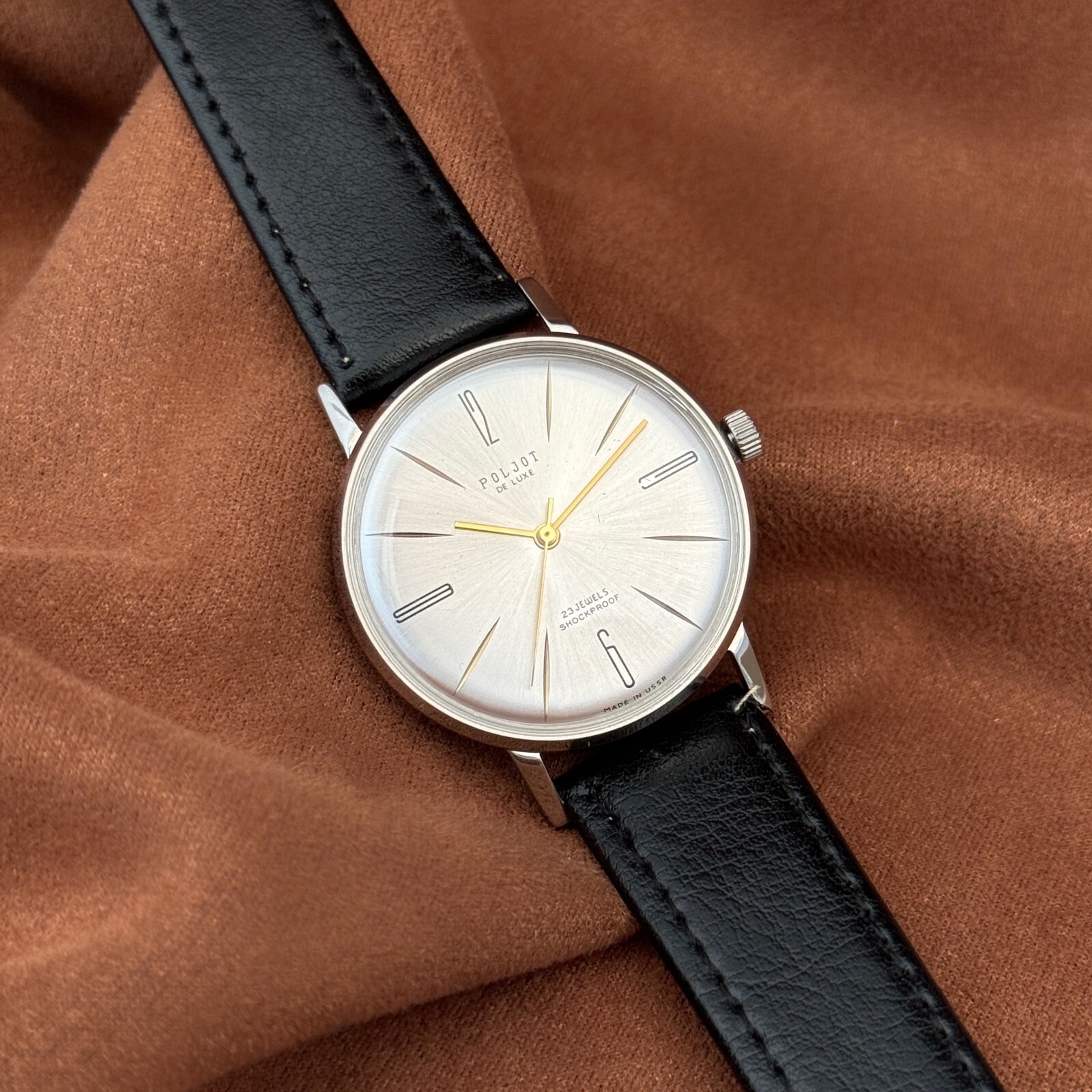 NOS Poljot De LUXE Ultra Slim 23 Jewels 2209 Soviet Vintage Men’s Wristwatch