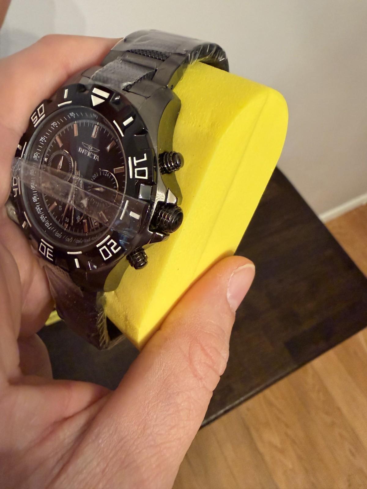 INVICTA WATCHES – LOT OF 6 – BOXED – BRAND NEW! – MUST GO! 30% BELOW RETAIL!