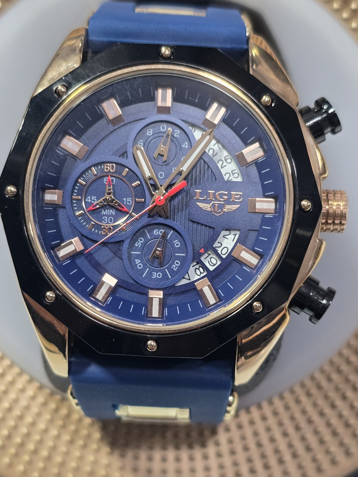 LIGE 1853 DREAM QUARTZ MEN’S WATCH, RUBBER BLUE BAND WITH STAINLESS ACCENT, NWT