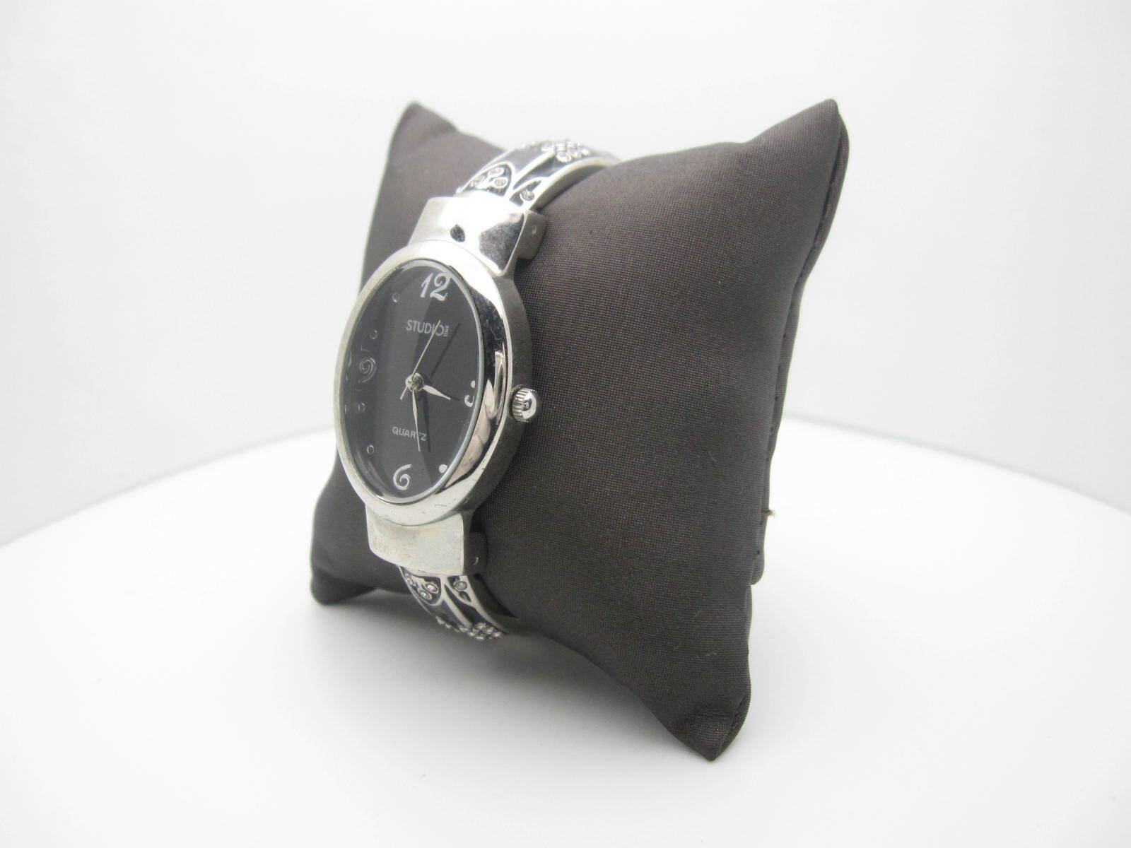 Women’s Studio Time Analog Dial Formal Watch (B454)