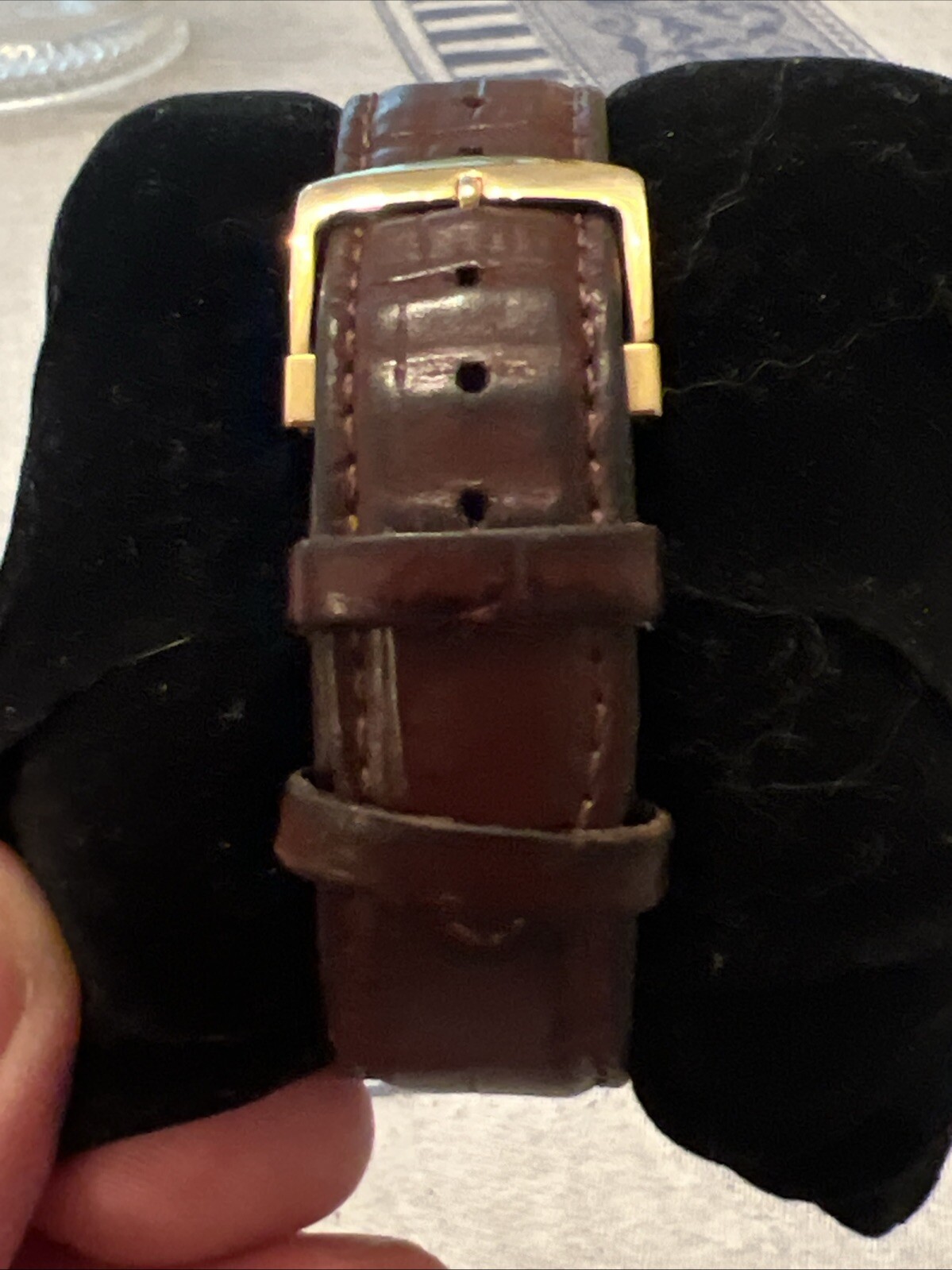 Citizen Unisex Eco Drive Calendar 100MT WR Leather Strap Watch E011-S033853