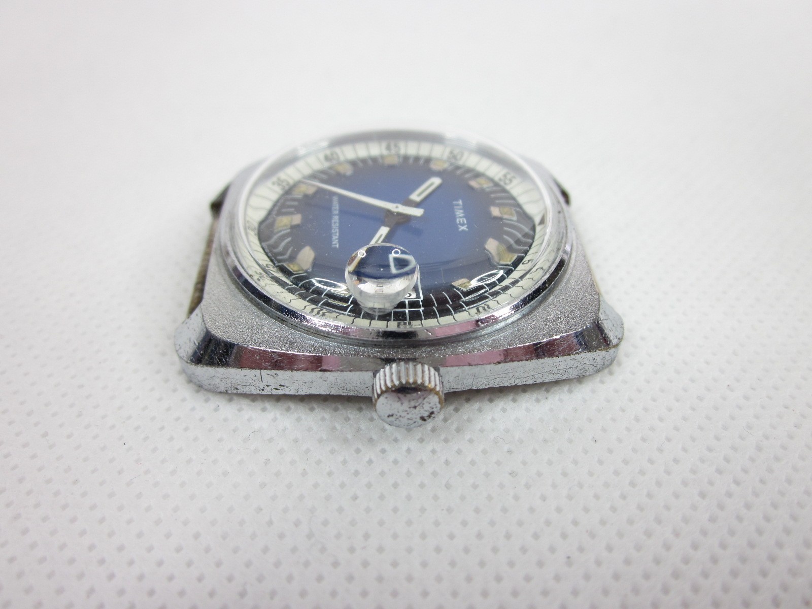 TIMEX FRANCE 27671 WATER RESISTANT DATE VINTAGE MANUAL WRISTWATCH WORKS