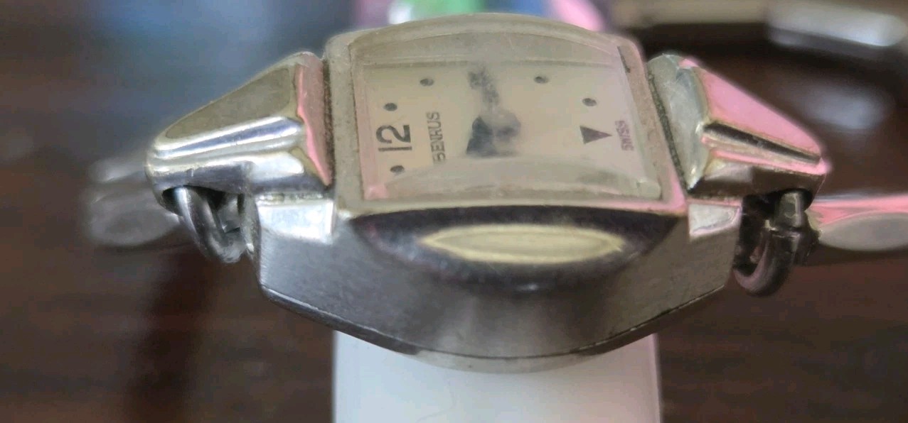 Benrus Swiss Made Pre-1920 Vintage Manual 17J Rectangle Bracelet Watch