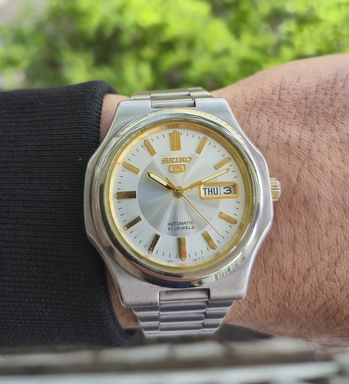 Seiko 5 Automatic 21J Silver Dial Day/Date Eng/Spa Lume SS Bracelet 42mm Inc C