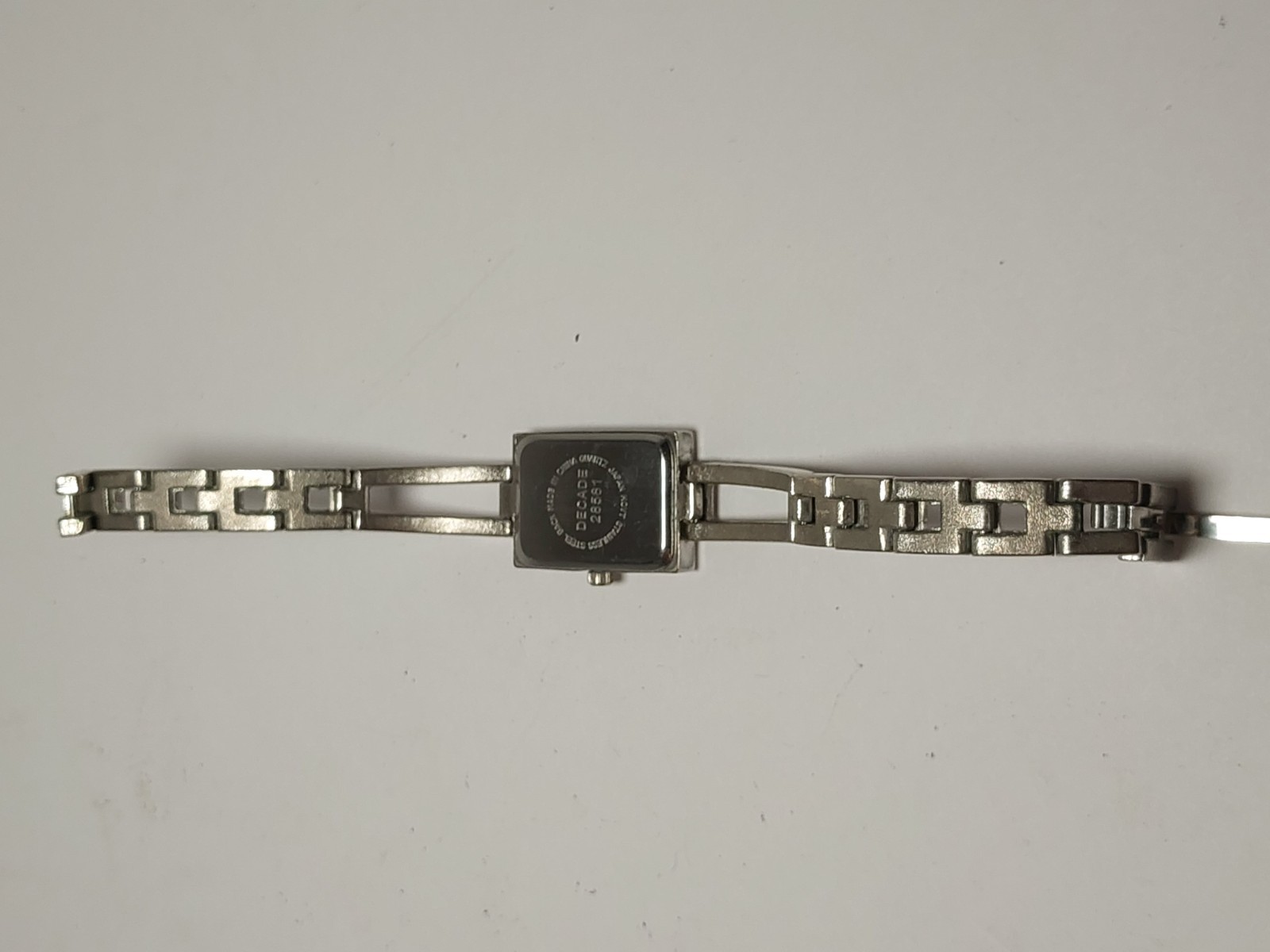 Vintage Decade Silver Tone Womens Wrist Watch Bracelet Geometric Style