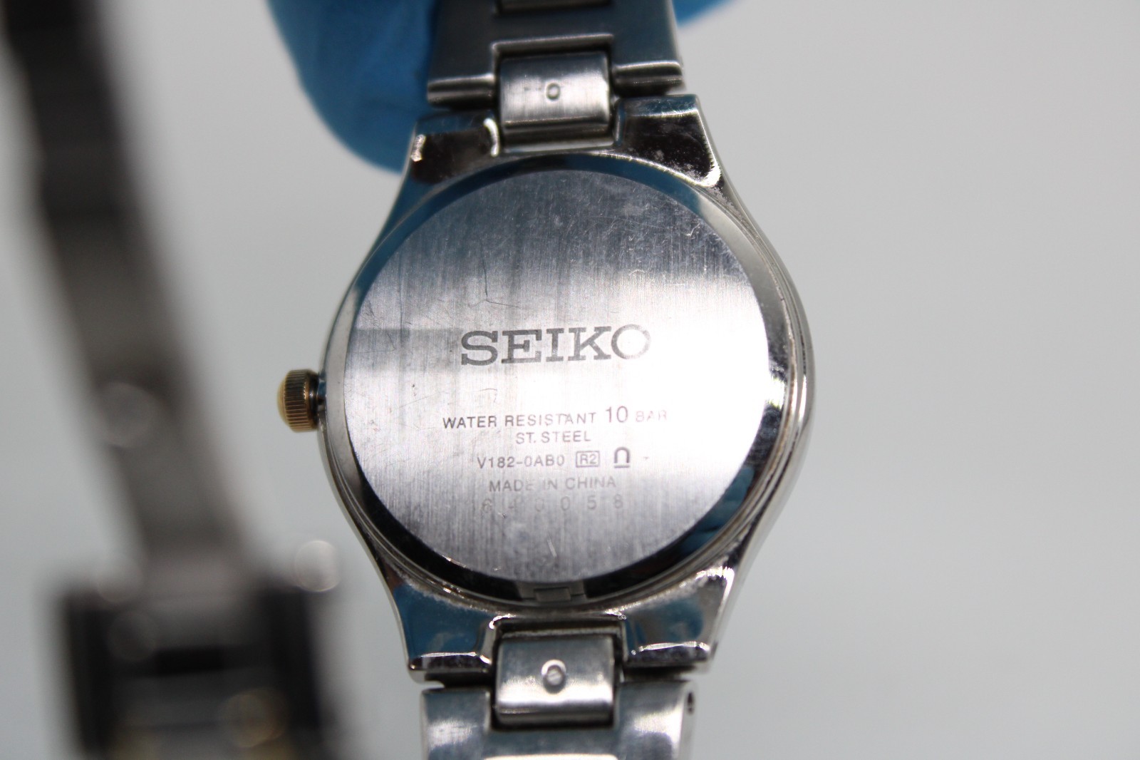 Seiko V182-0AB0 Solar Date Ladies Wrist Watch Used Good Tested Works US Seller