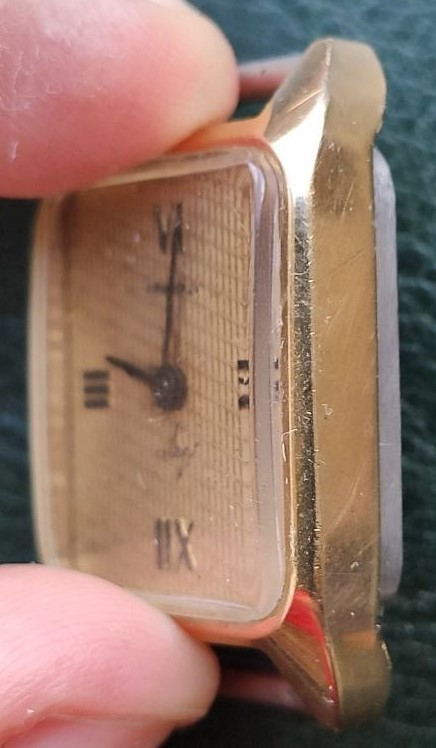 Vintage LUCH Soviet Ladies Watch AU Gold Plated USSR Mechanical Textured Dial RU