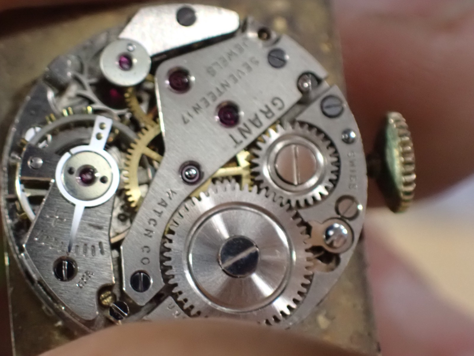 Grant 17 Jewel Men’s Manual Wind Wristwatch runs a little Faux Ruby & Diamond