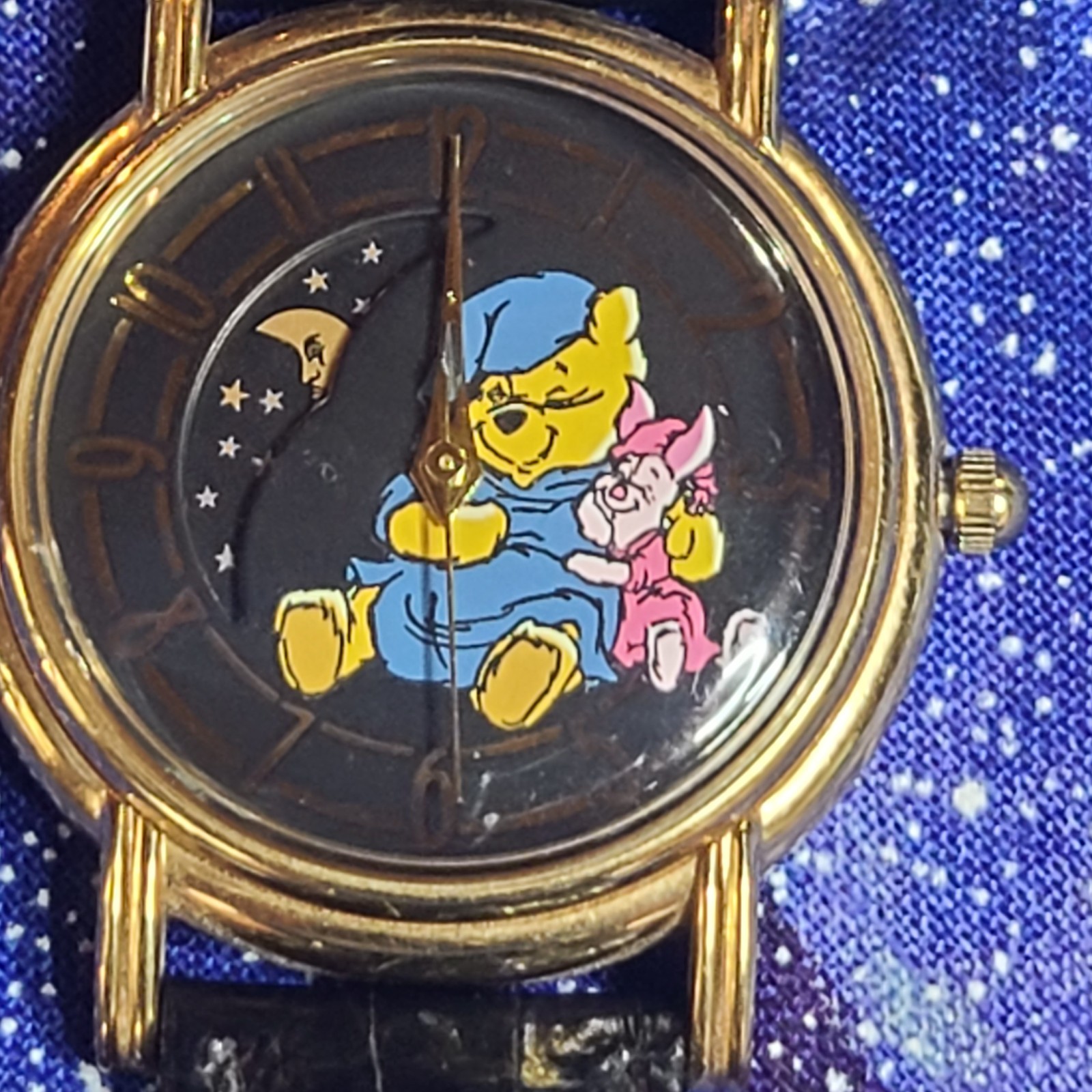 Disney Pooh Piglet Day Night Watch DS-82 Tin Box Papers Ready To Wear | Video