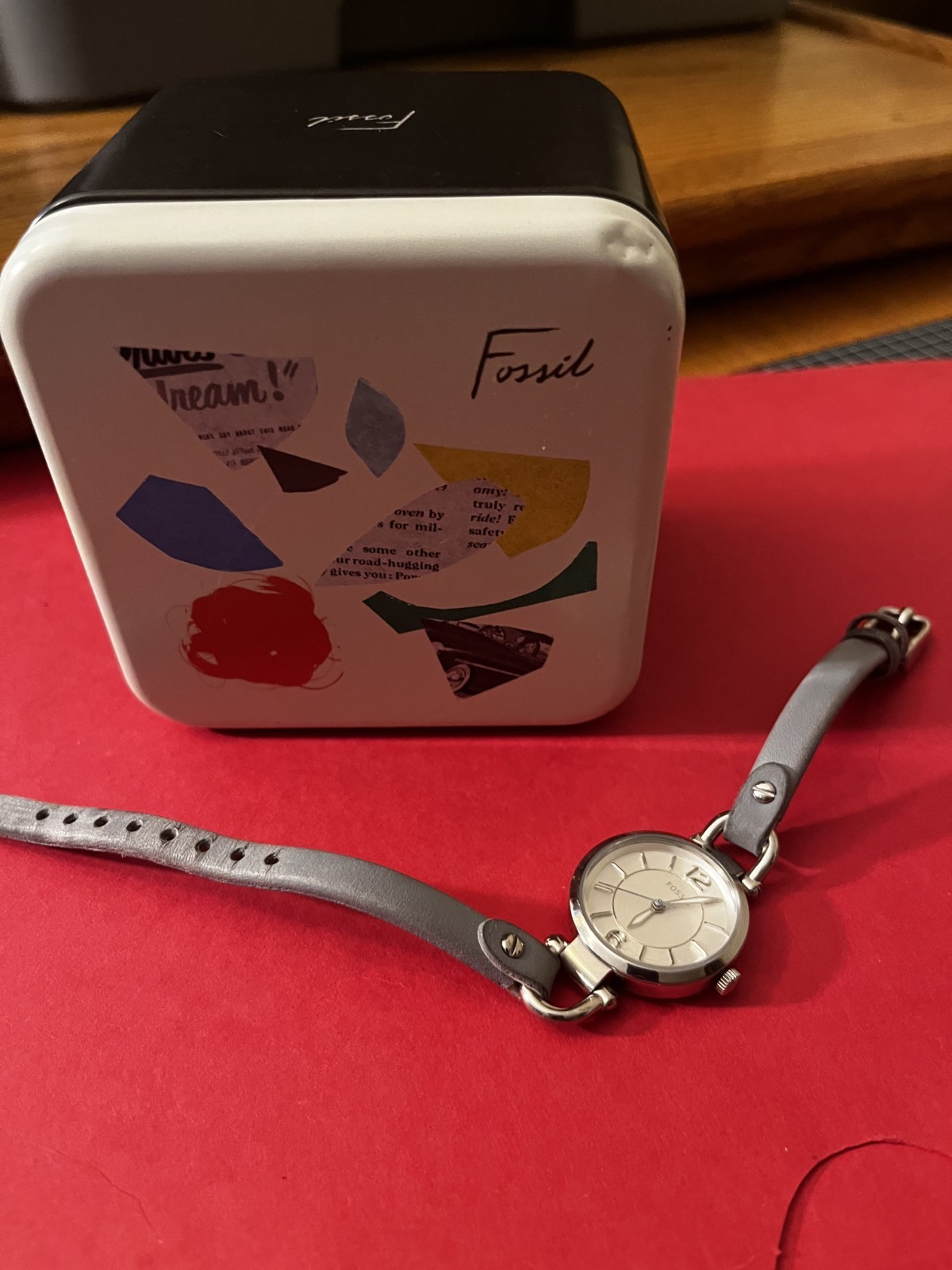 Fossil Georgia Mini Watch GRAY & SILVER ~ New Battery ~ EUC w/tin