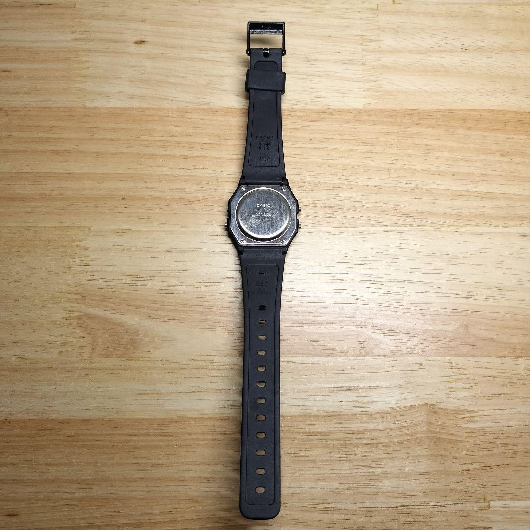 CASIO Digital Watch, Black, Lightweight, Small Size