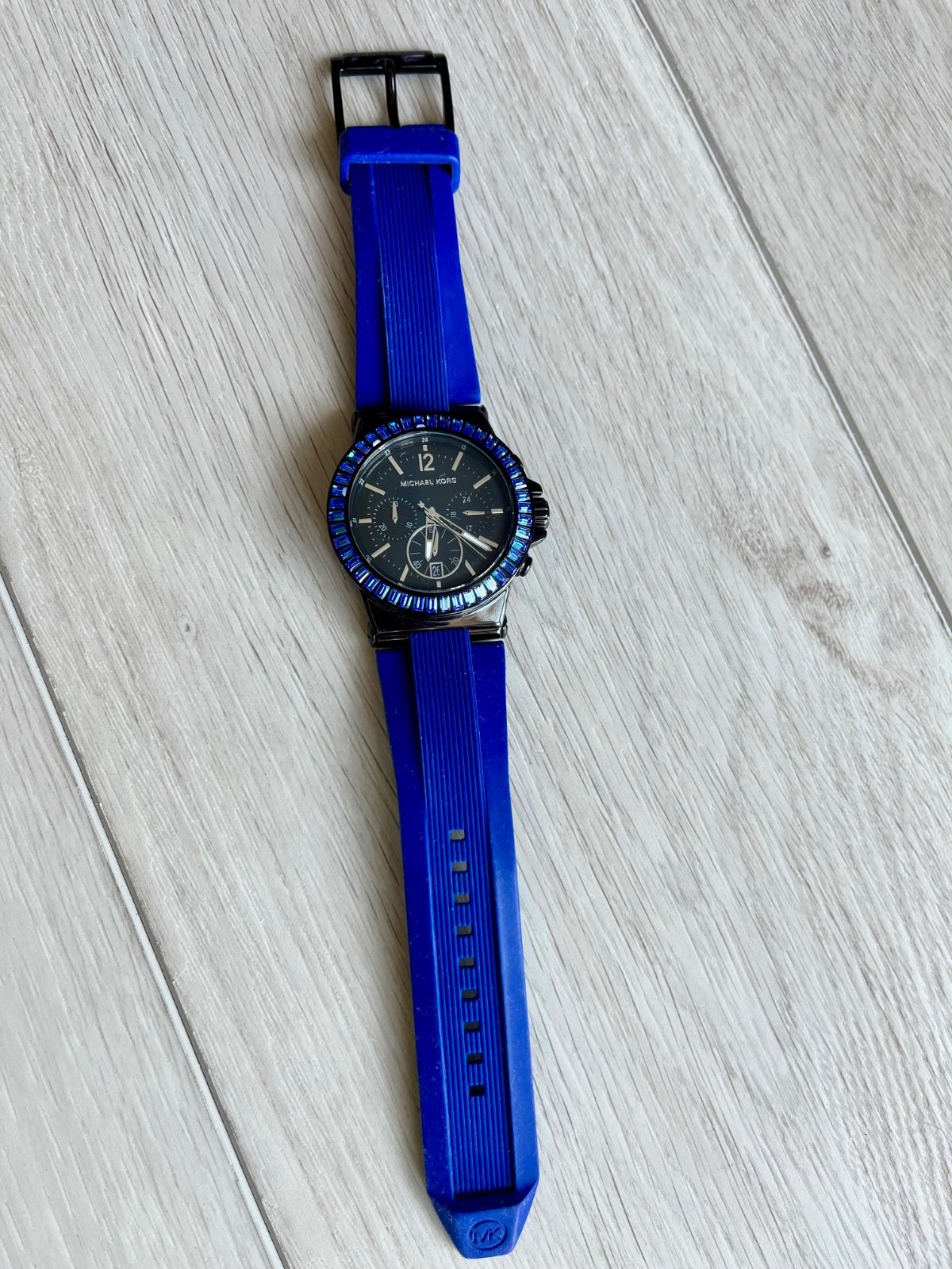 Preowned Michael Kors classic chronograph watch MK5466 with blue silicon strap
