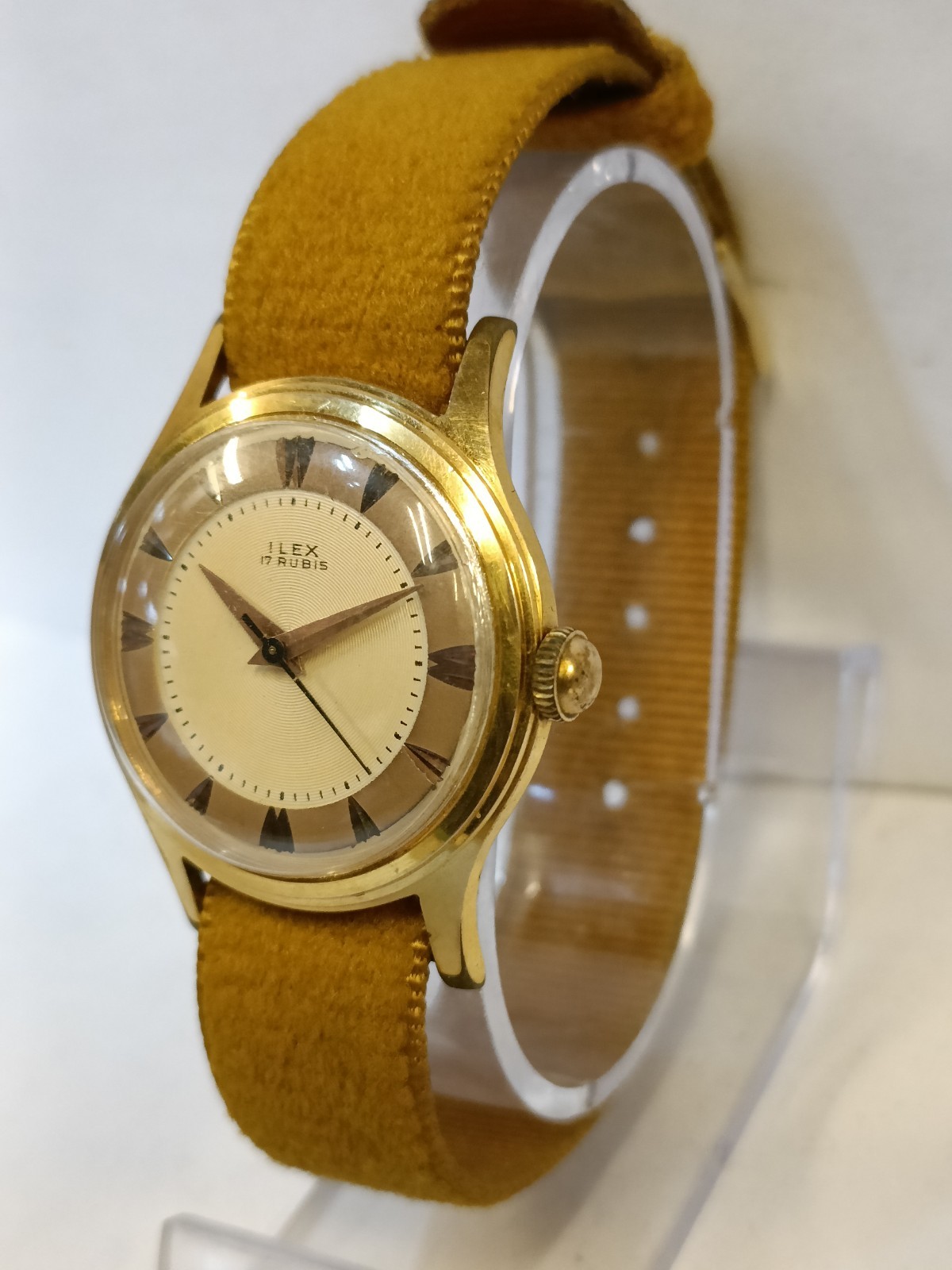 ILEX 17 RUBIS WINDING CREAM DIAL SWISS UNISEX ADULTS WORKING CONDITION