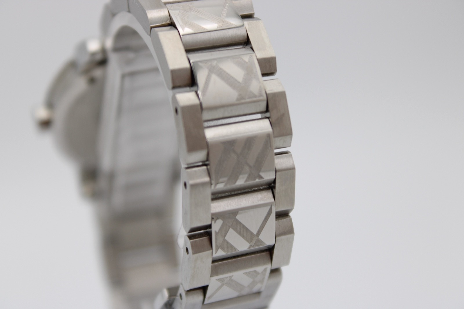 Burberry The City BU9144 Stainless Steel Silver Dial Women’s Watch 34mm