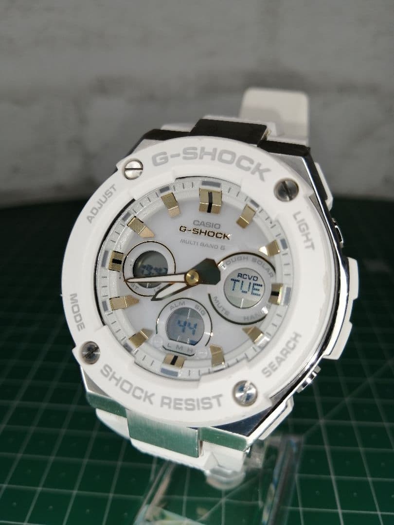 CASIO G-SHOCK G-STEEL GST-W300 Radio Solar Watch