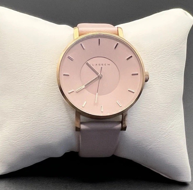 Unique Klasse 14 Volare, 6.9”Leather Band, WR 50M, 36mm Case, Works Great