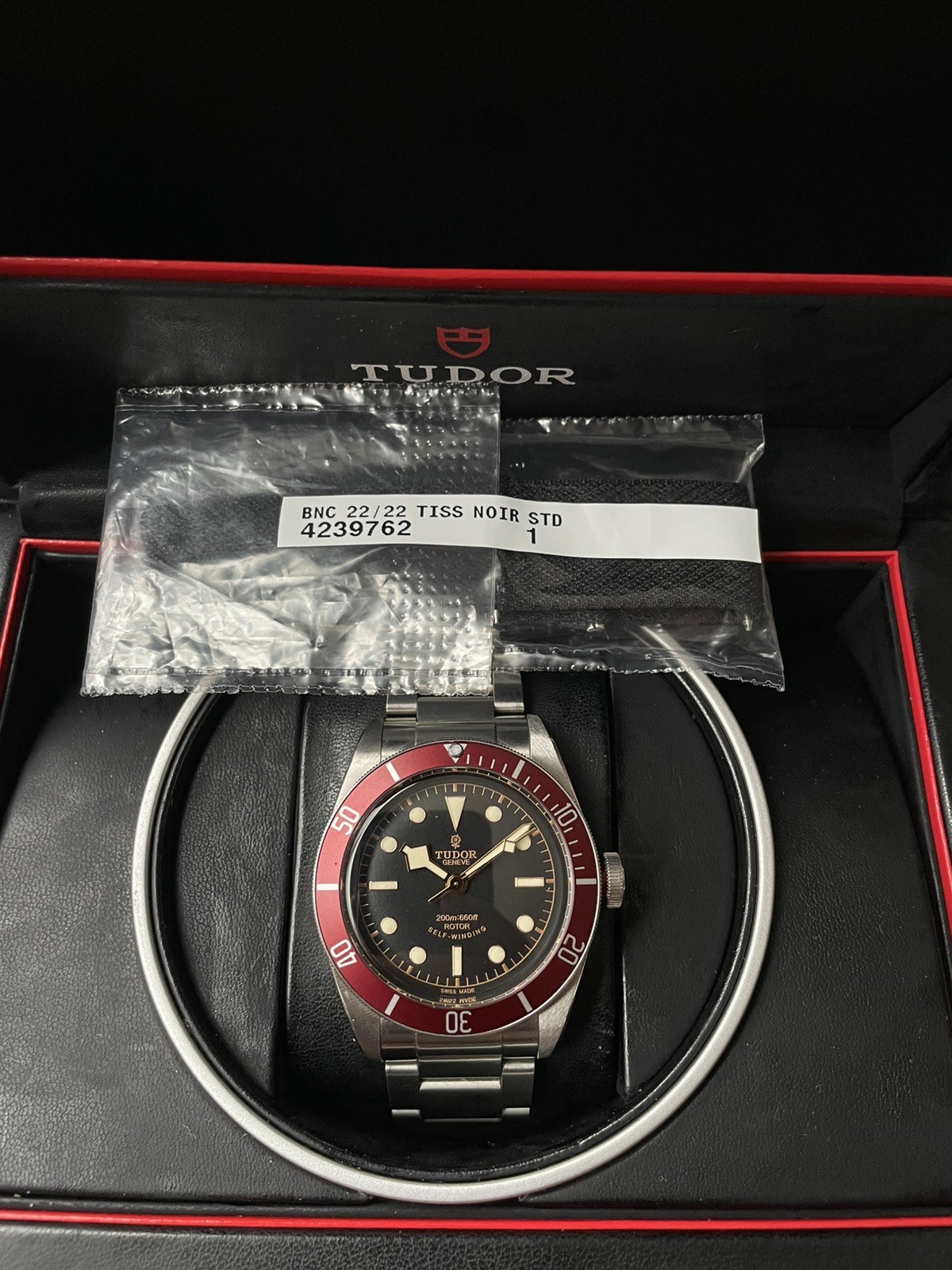 Tudor Heritage Black Bay Red 79220R Smiley Dial ETA 41mm Full Set