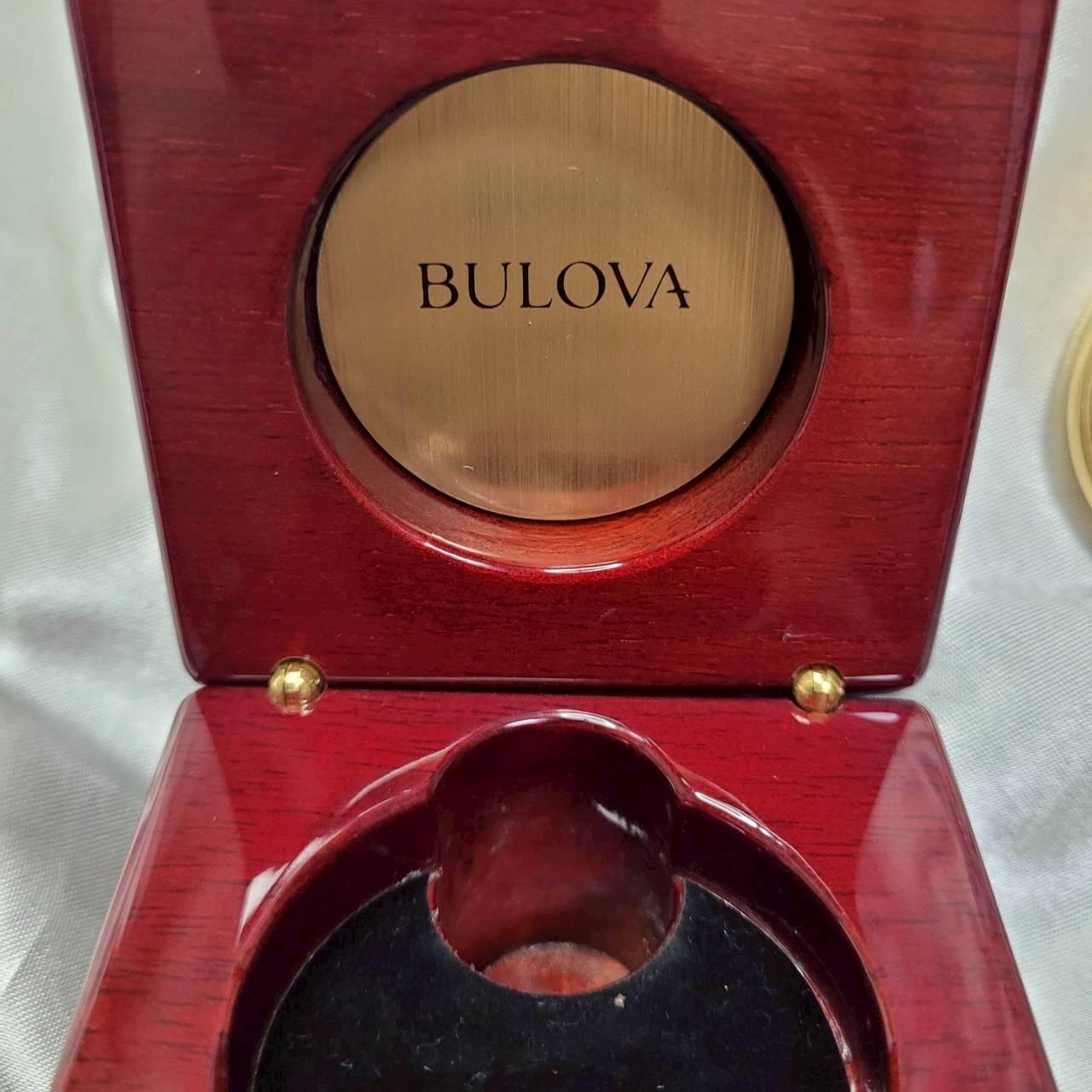 Bulova Ashton Gold-Tone Pocket Watch B2662 Quartz High-Gloss Mahogany Wood Box