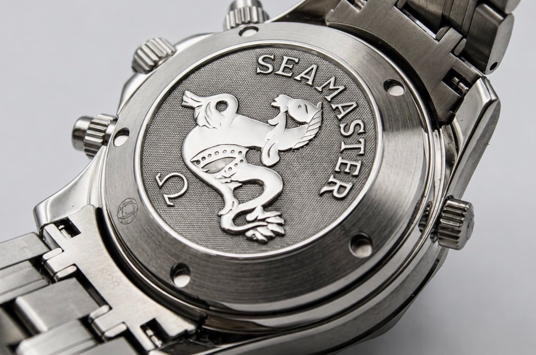 OMEGA Seamaster Diver 300M Chronograph 41.5mm Black Dial 213.30.42.40.01.001 B&P