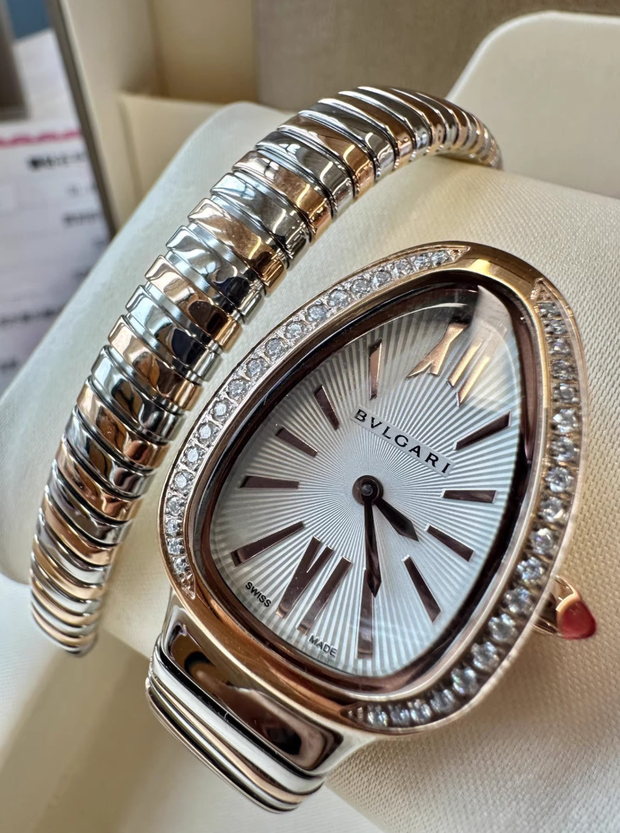 Bu lgari SERPENTI Series Double-Ring Snake-Shaped Women’s Watch