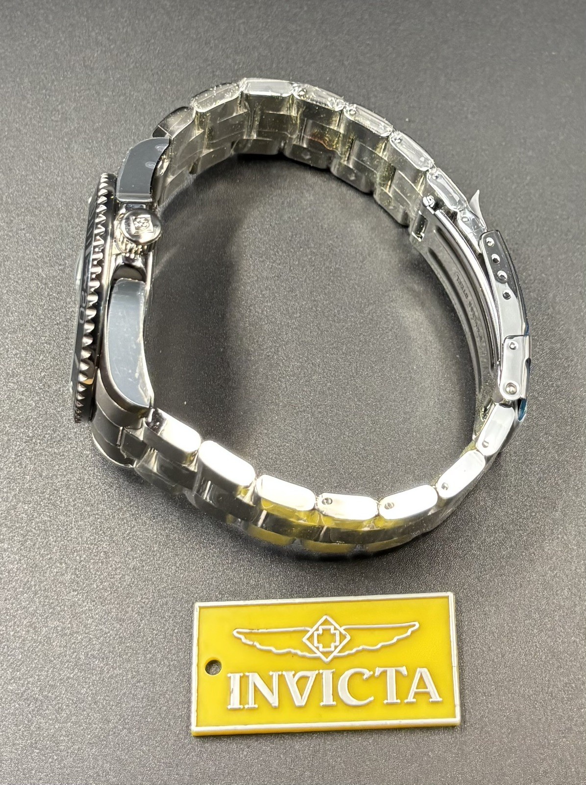 Invicta Pro Diver Selaxis Men’s Watch – 43mm, Screw Down Crown 50942 – NEW