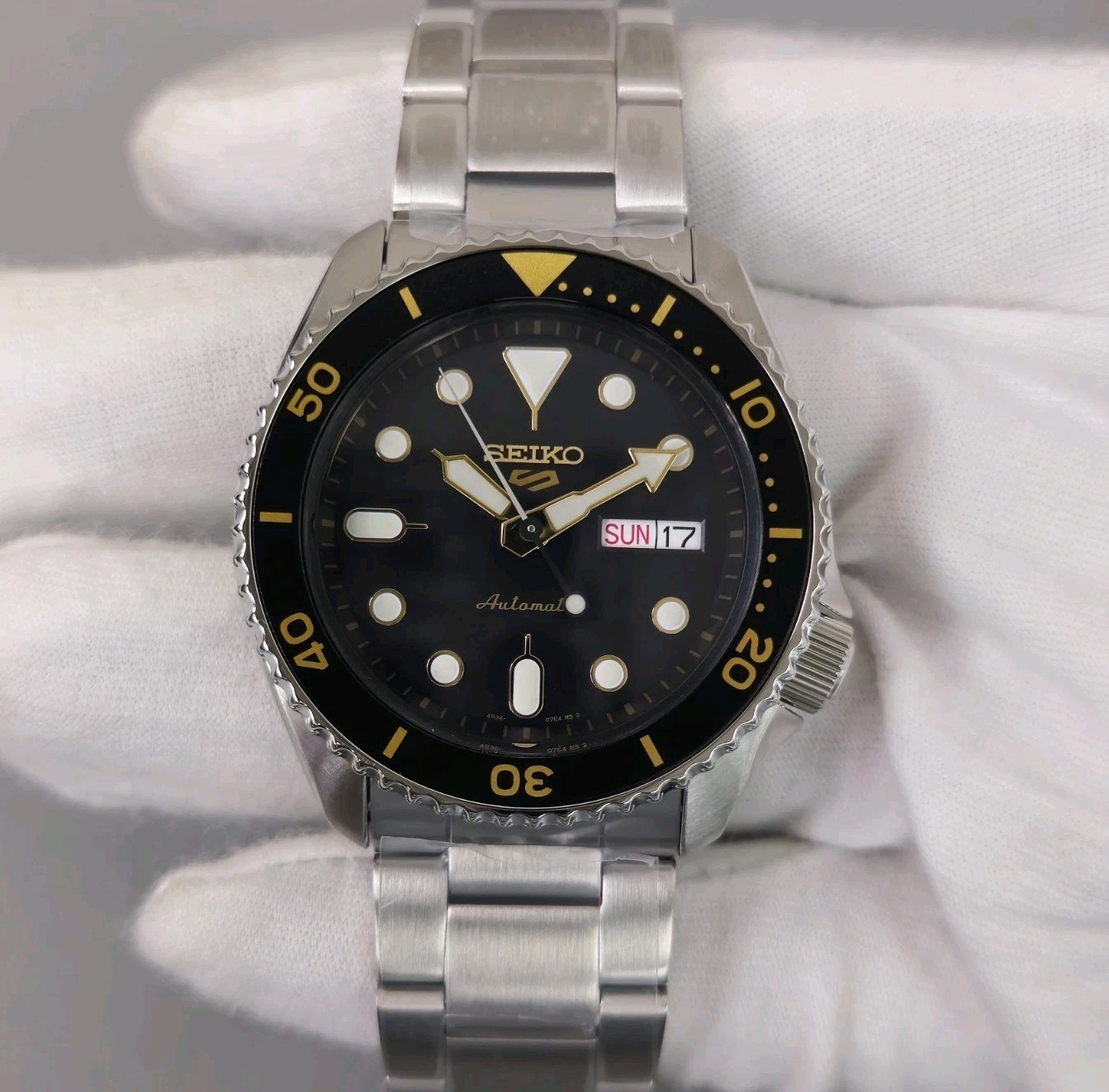 Seiko 5 SRPD57K1 Sports Automatic Black Dial 42.5mm New Full Set Men’s Watch