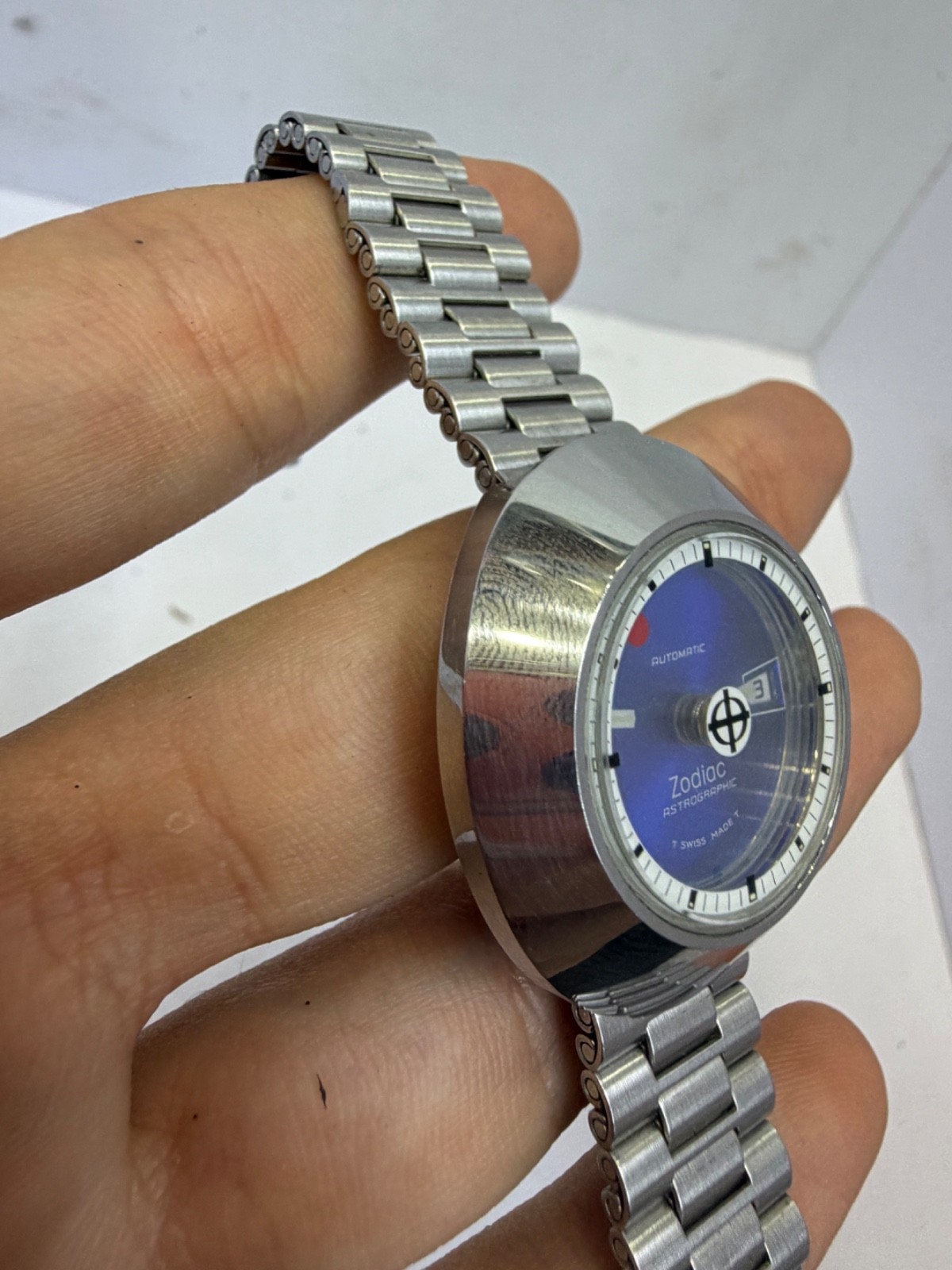 Incredible ladies mint condition Zodiac astrographic mystery dial