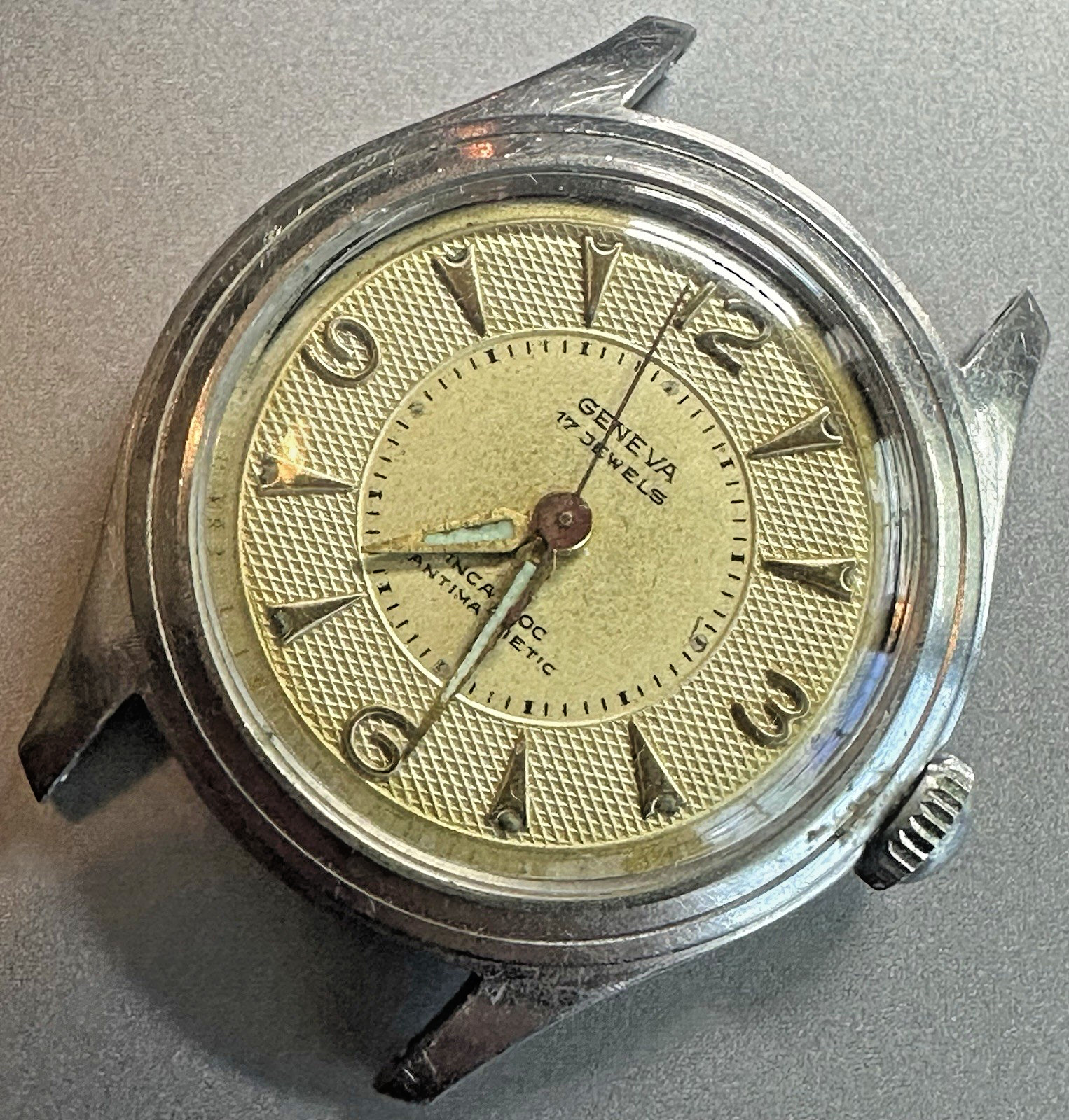 * Vintage 1940s MINTY BEAUTY! ELOGA Geneva Mens Wrist Watch 32mm RUNS S50