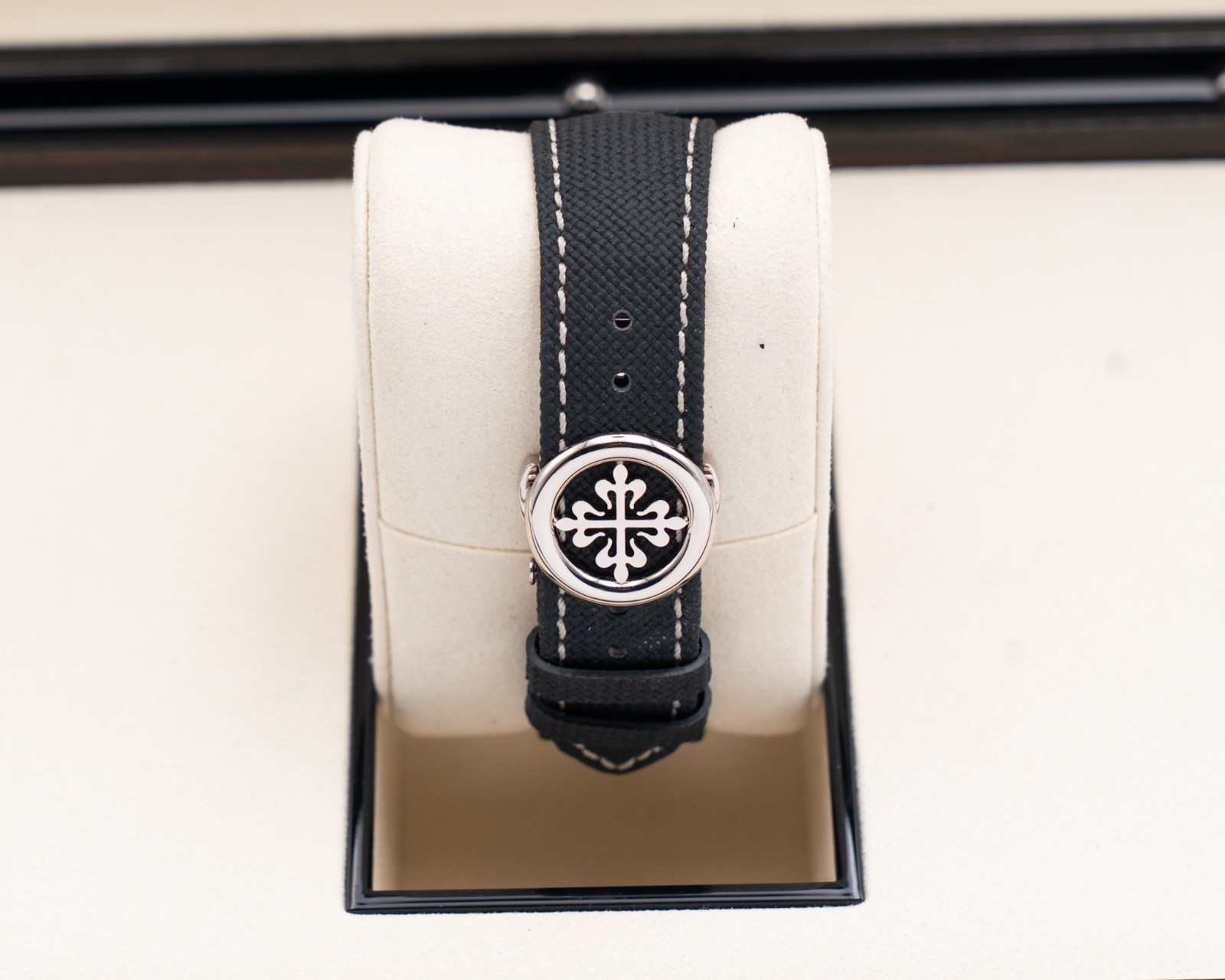 Patek Philippe Retrograde Perpetual Calendar 39.5mm 6159G Moonphase Hobnail