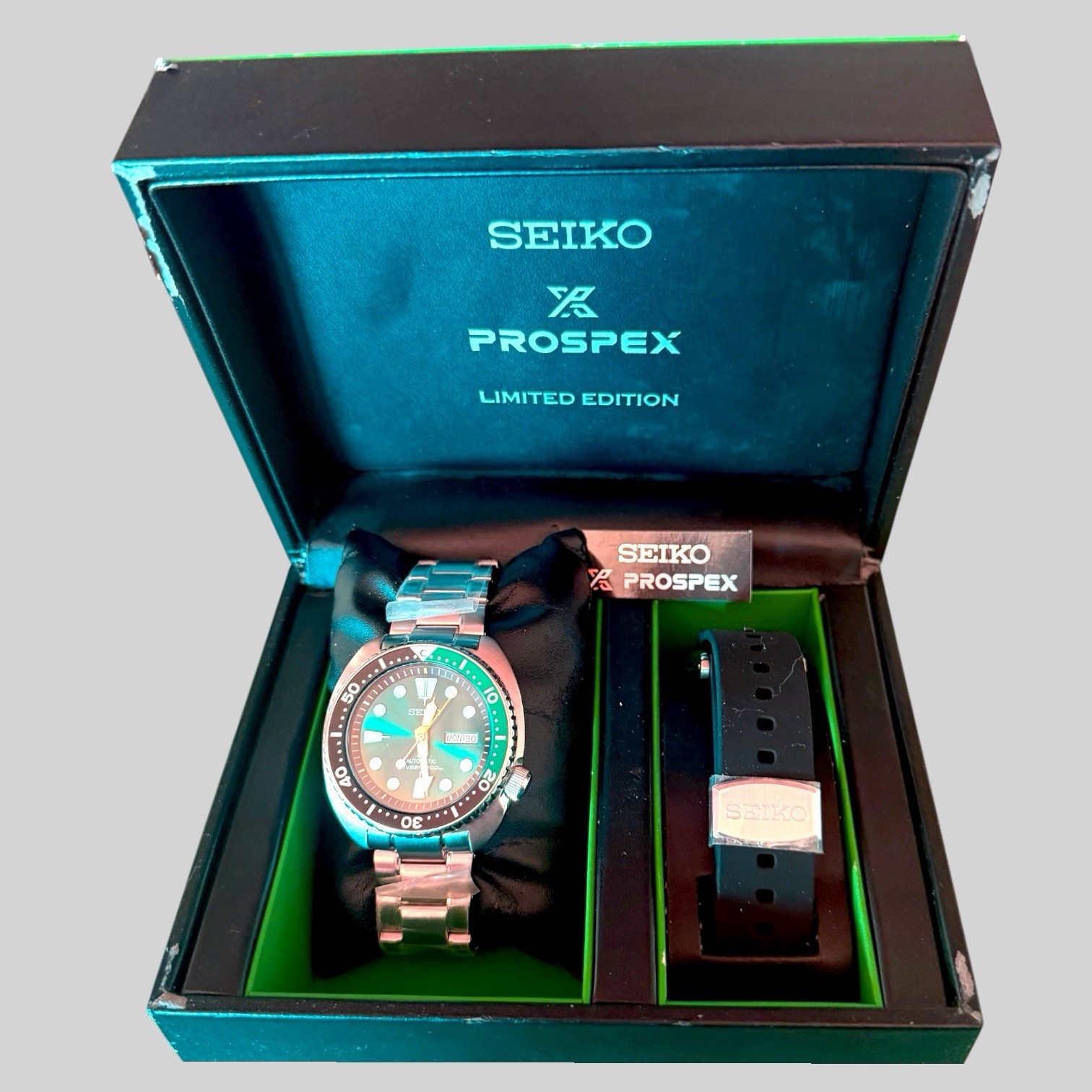 Seiko Prospex Turtle SRPB01K1 Green Dial LE NOS Full Kit – Rare Emerald Diver