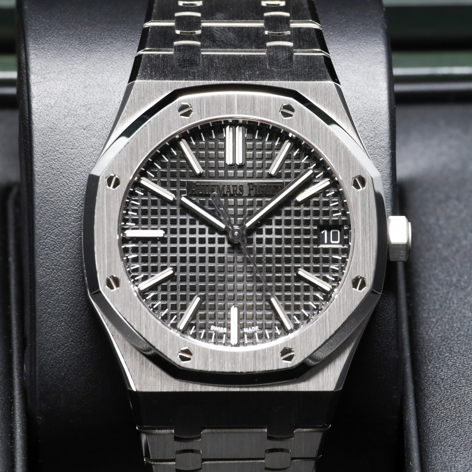 Audemars Piguet Royal Oak 41mm Steel Black Tapisserie Dial Royal Oak 15510ST