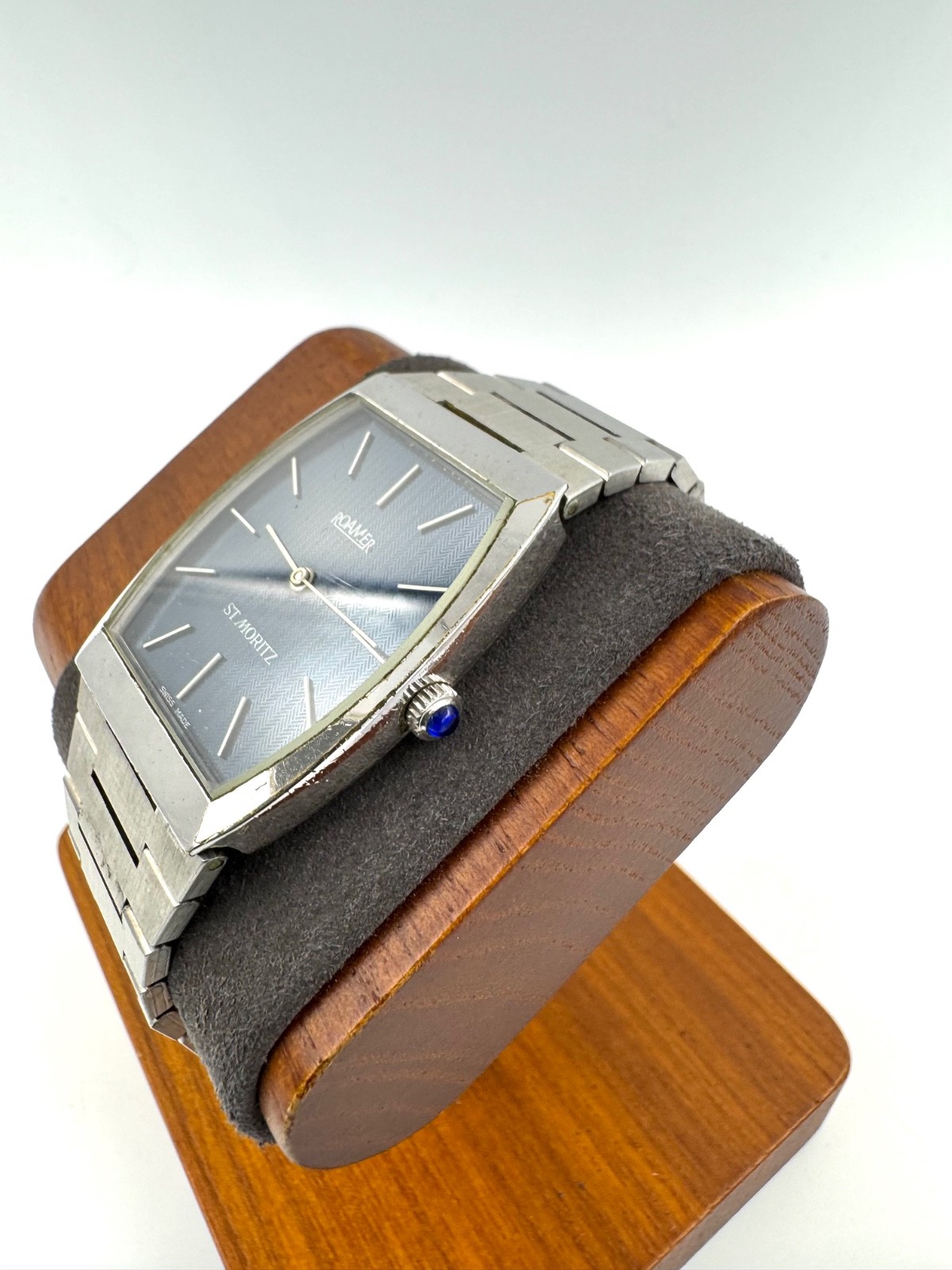 vintage roamer st moritz 30mm Men Quartz Watch New Battery working f3320