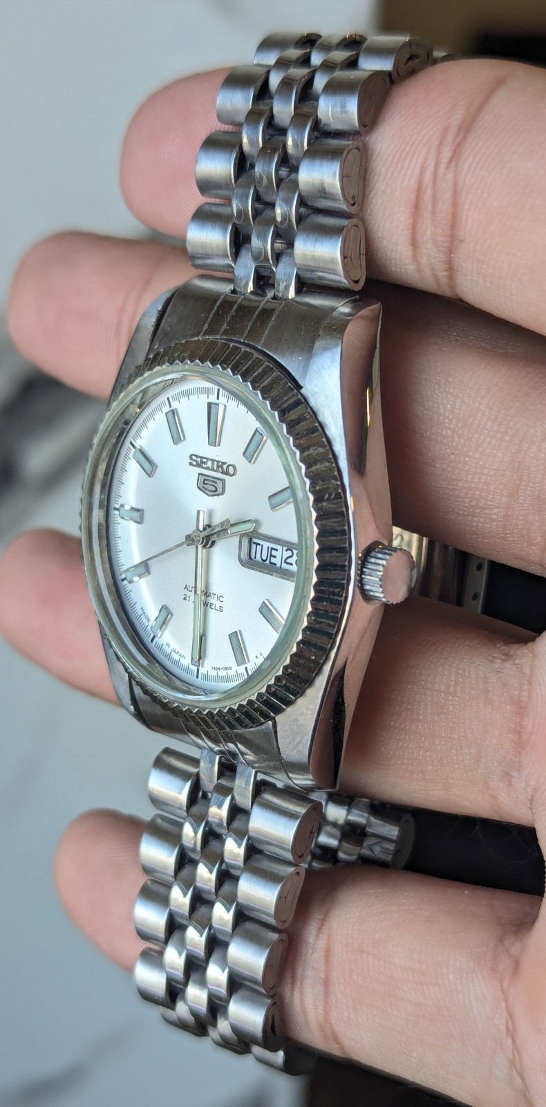 Vintage Seiko 5 Automatic 7S26 White Dial Day Date Men’s Japan Watch