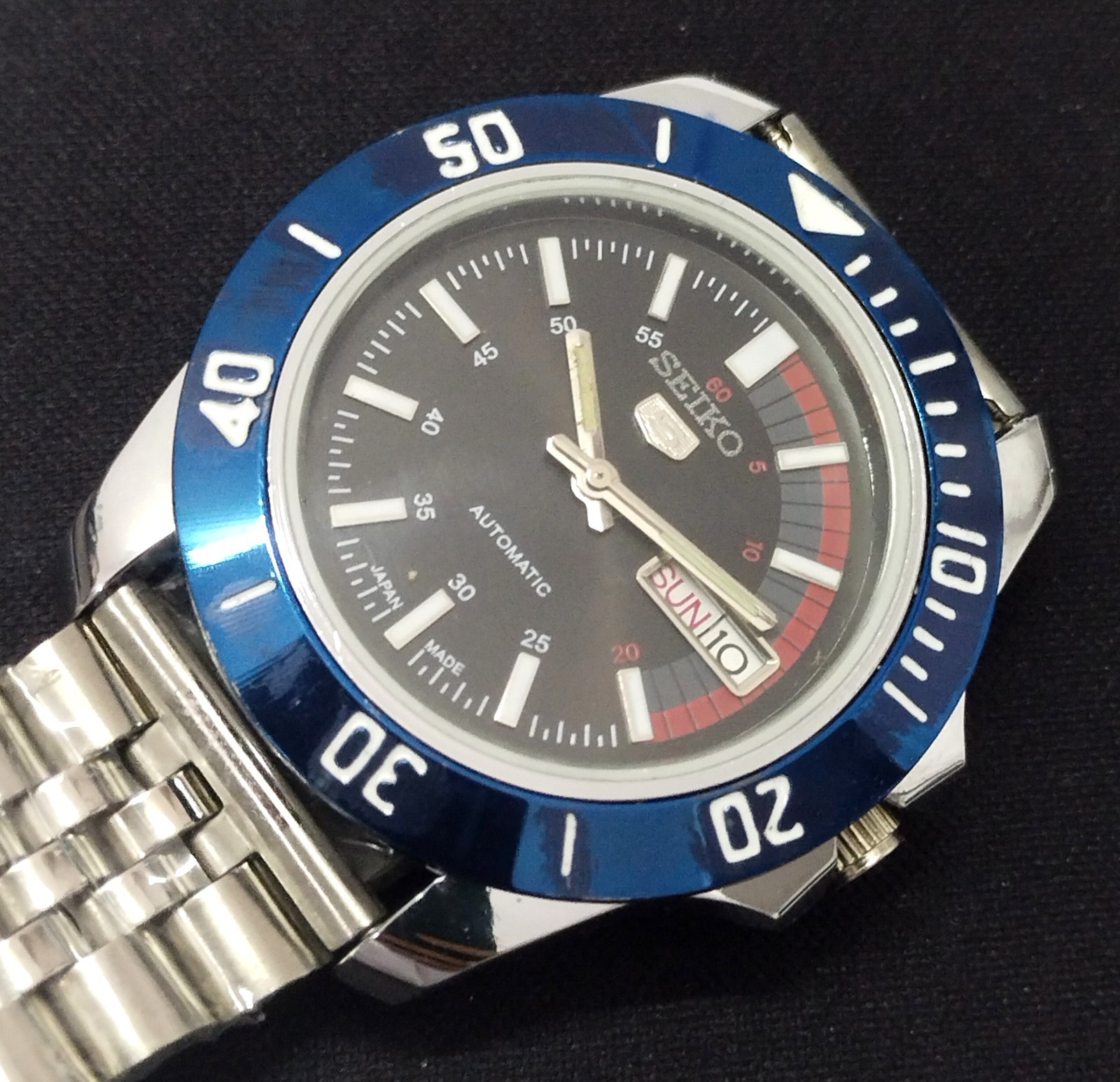 Vintage Seiko 5 Automatic Watch for Men Black Dial Working Perfectly
