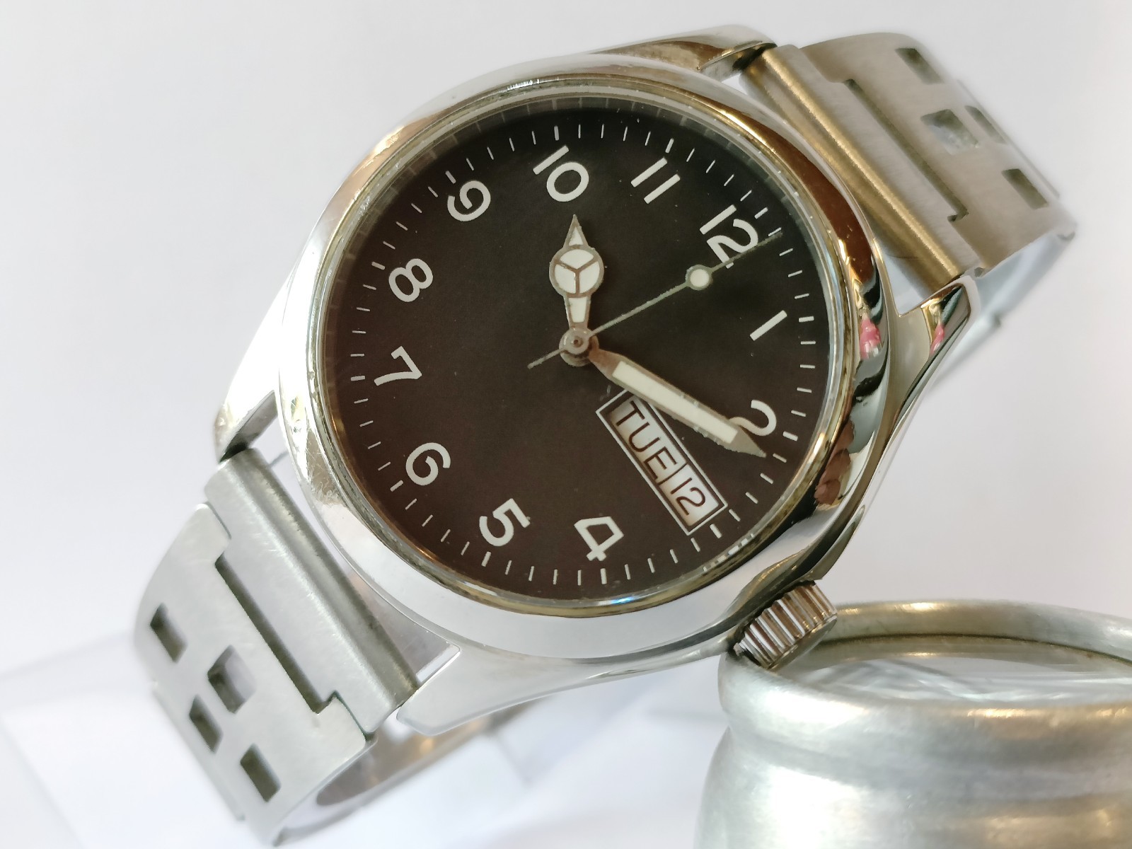 ETTA SWISS AUTOMATIC 25 JEWELS BLACK DIAL MEN’S WORKING CONDITION WRISTWATCH
