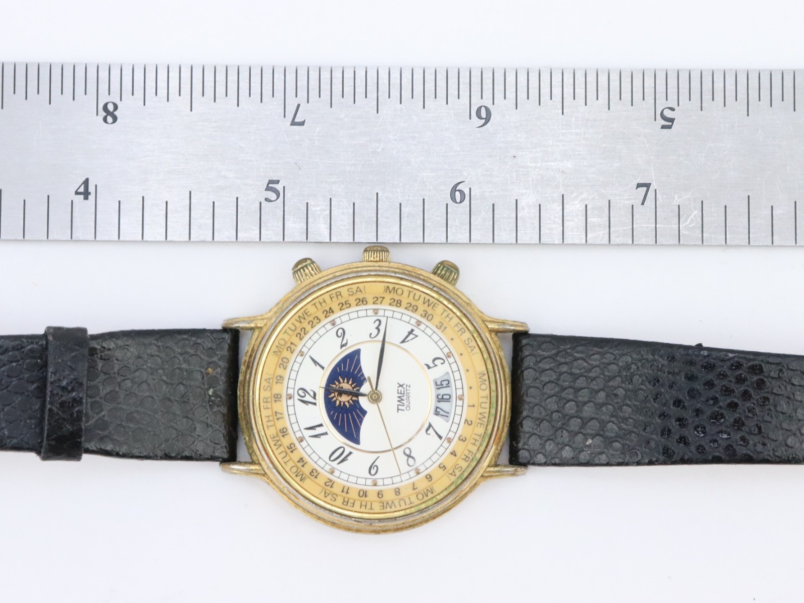 Timex Quartz Calendar Dial Day Date Watch Moon Phase NOT WORKING SEE DESCRIPTION