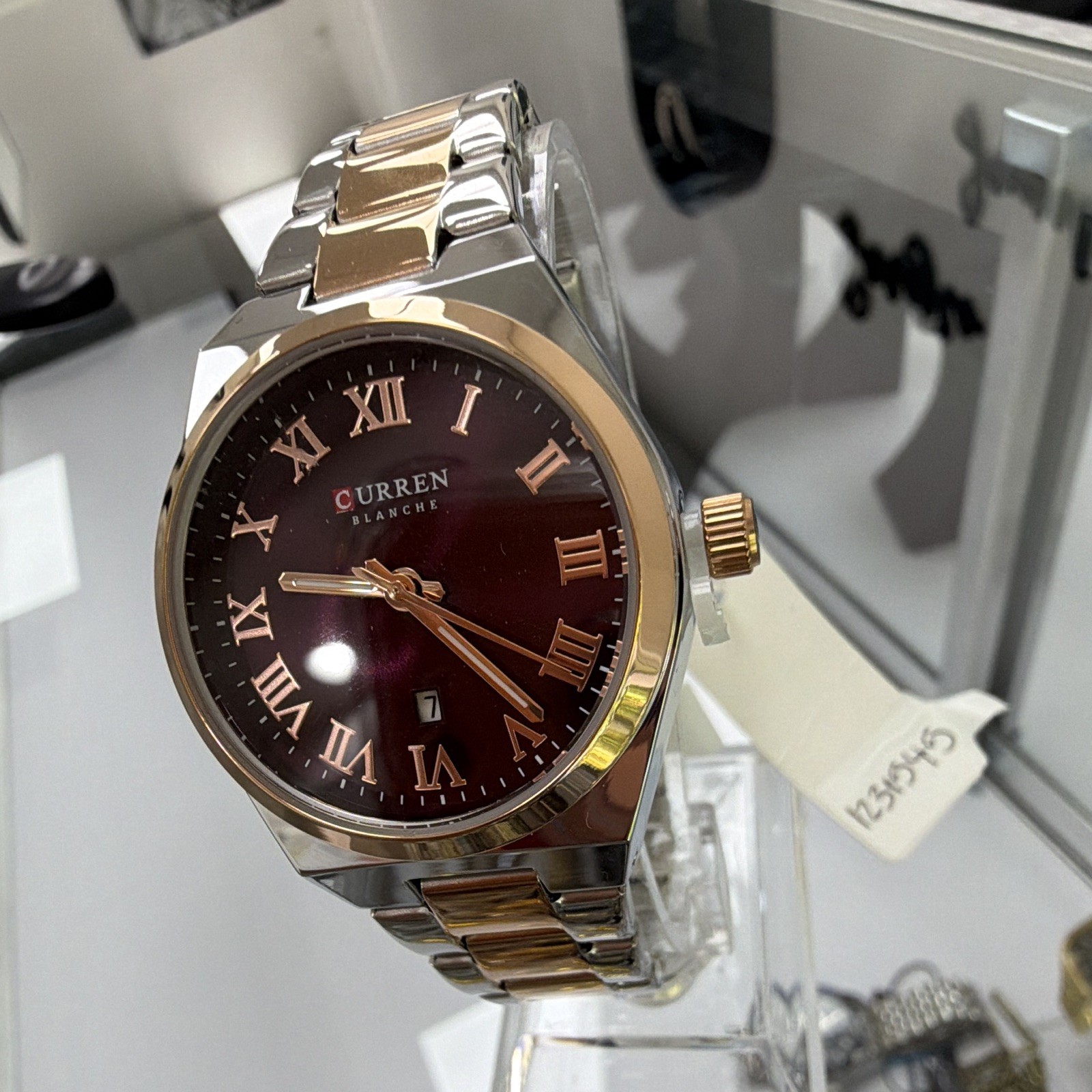 Curren Blanche Men’s Quartz Two-Tone Bracelet Wristwatch Burgundy Roman Date
