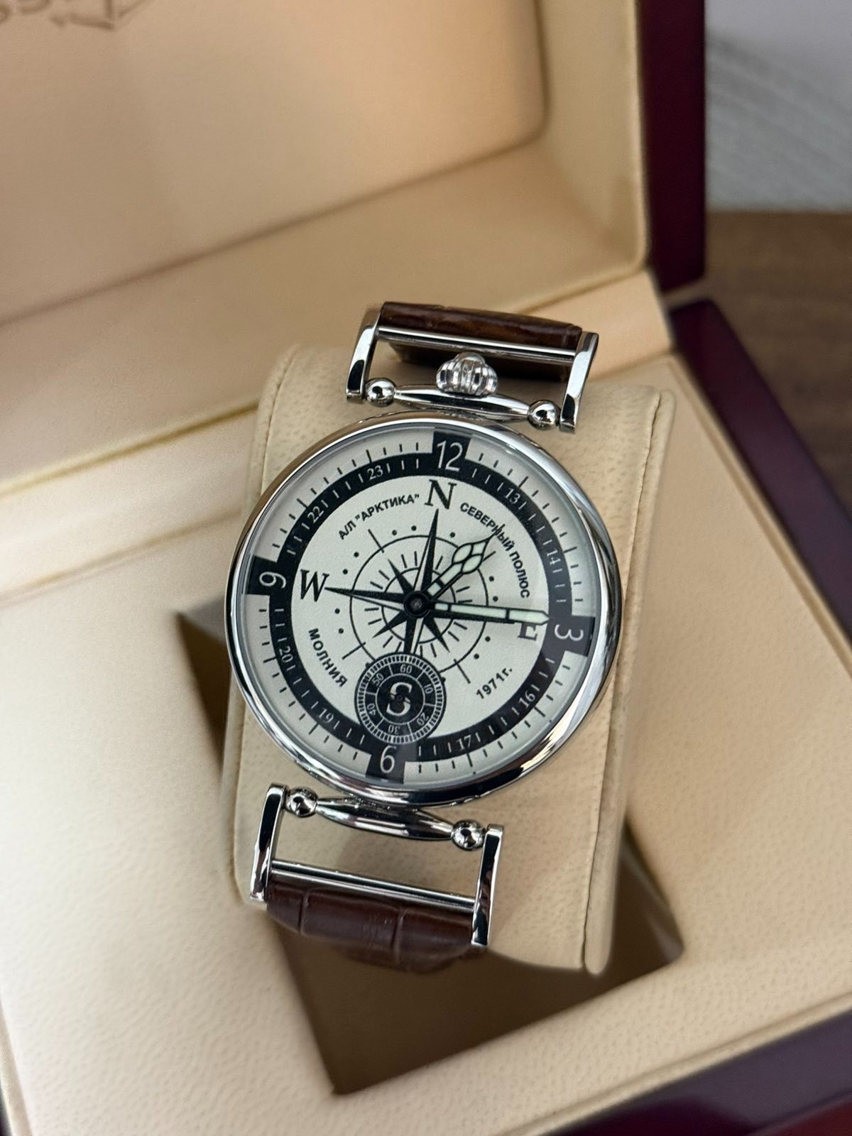 Vintage Watch Molniya Mechanical Wrist Compass Men’s Russian Soviet USSR Strap