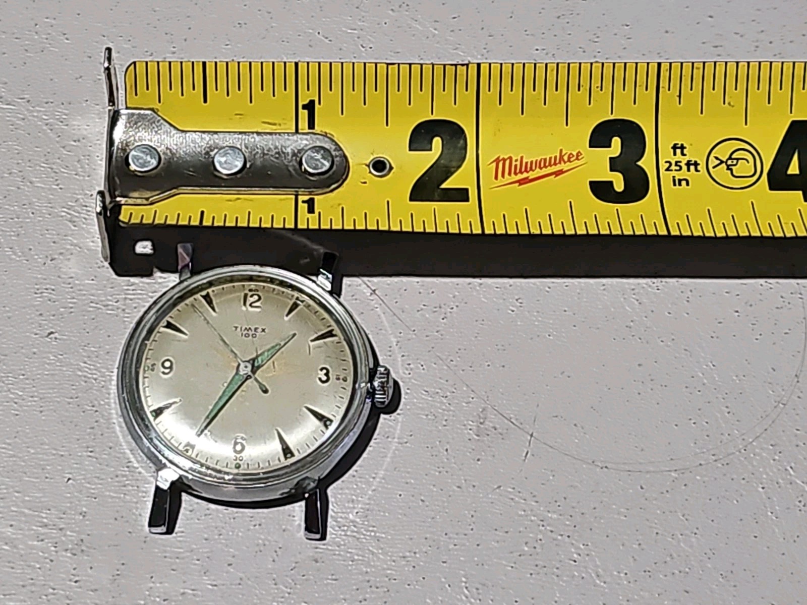 1958 Timex 100 Men Manual Wind Watch Chrome Plate Run/Stop Luminous Hands 10A58