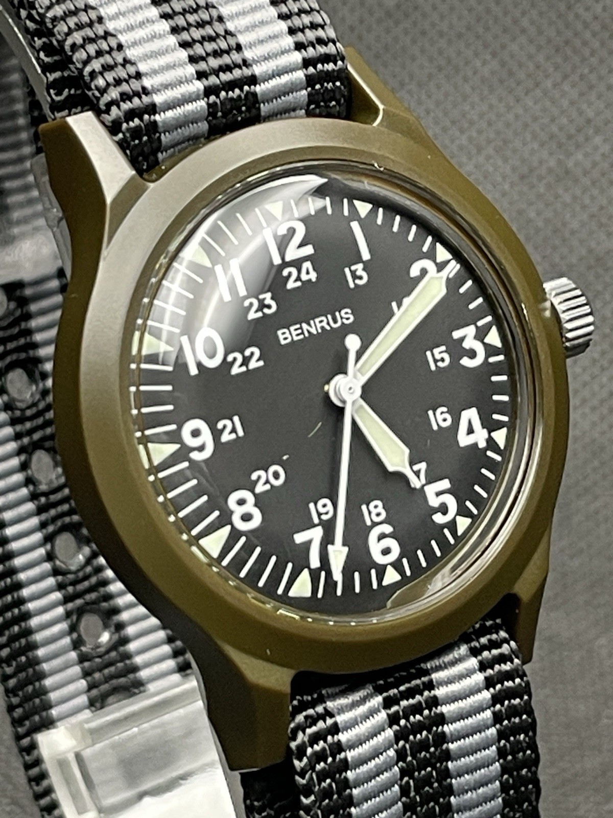 [Excellent] Rare BENRUS #763 SERIES Military Black Dial Quartz Men’s Watch Japan