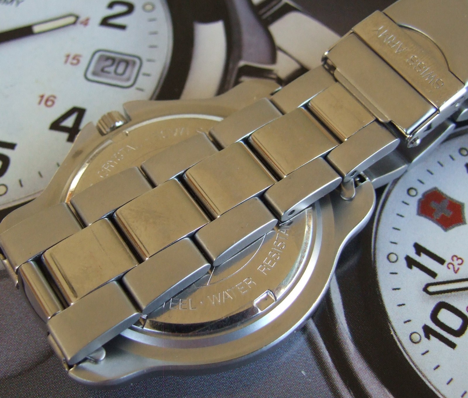 VictorINOX SWISS ARMY+ClaSSiC Mens OFFICERS 1884+Sapphire+40mm+SS BRACELET=SWEET