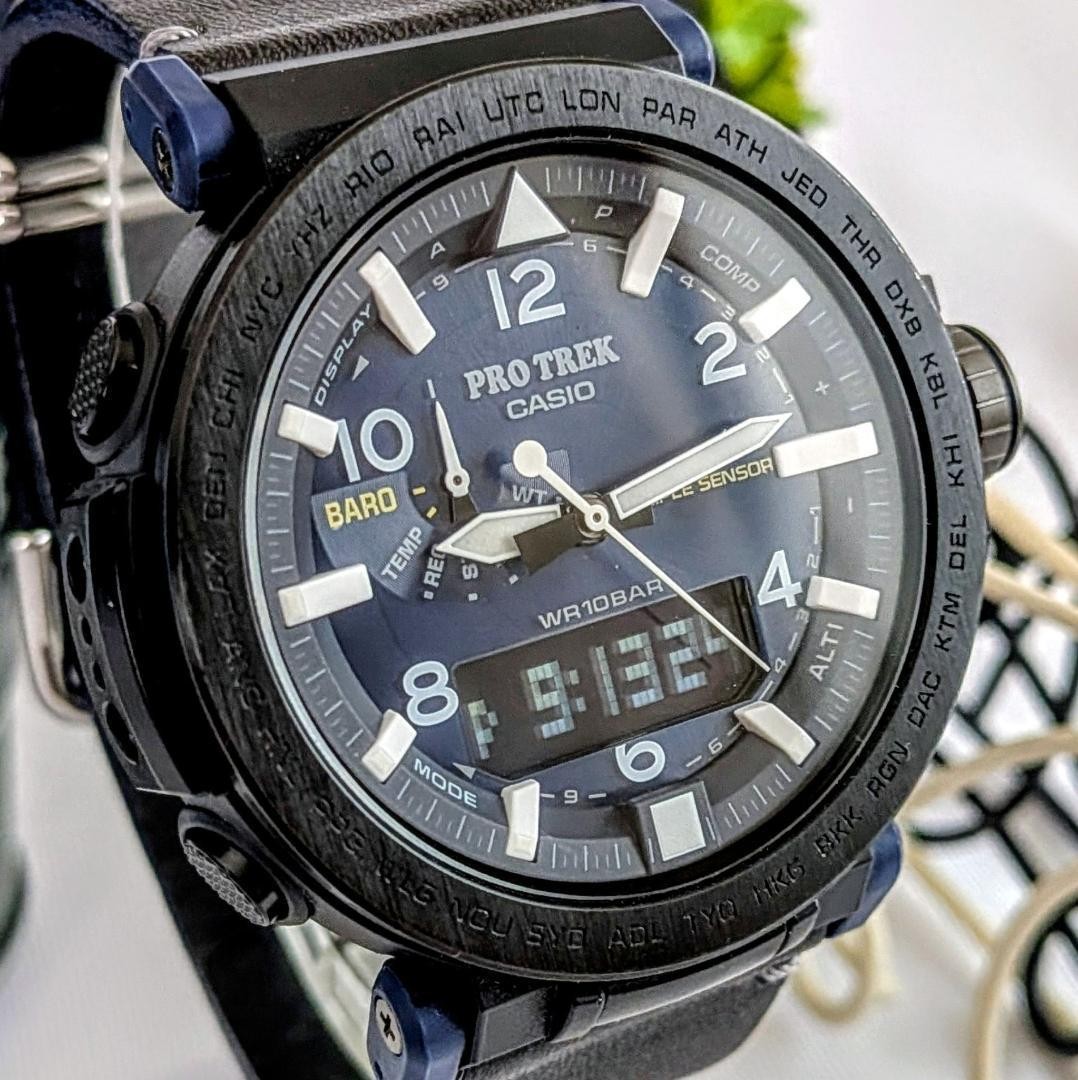 Casio Pro Trek Navy Solar Men’s Watch Tough Japan Nearly New 073768