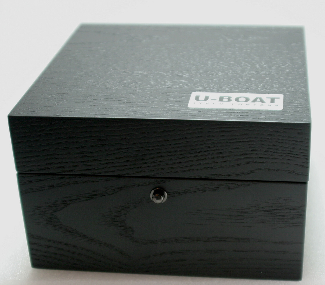 U-Boat Darkmoon UnicoRef.: 9600 unworn