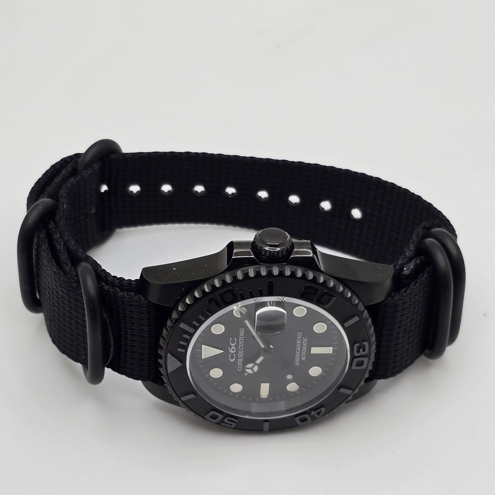 Custom-Built Automatic Watch – 40mm “Black Ops” Diver