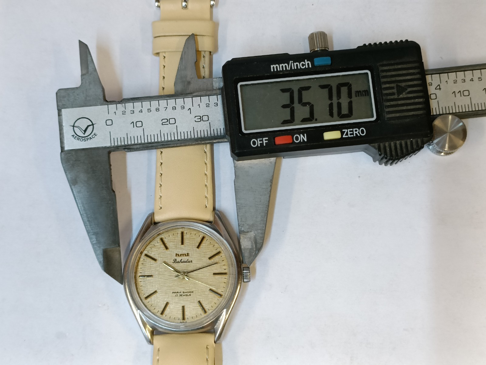 HMT BAHADUR 17 JEWELS WINDING TEXTURE LIGHT BROWN DIAL 0231 INDIA MEN’S WORKING