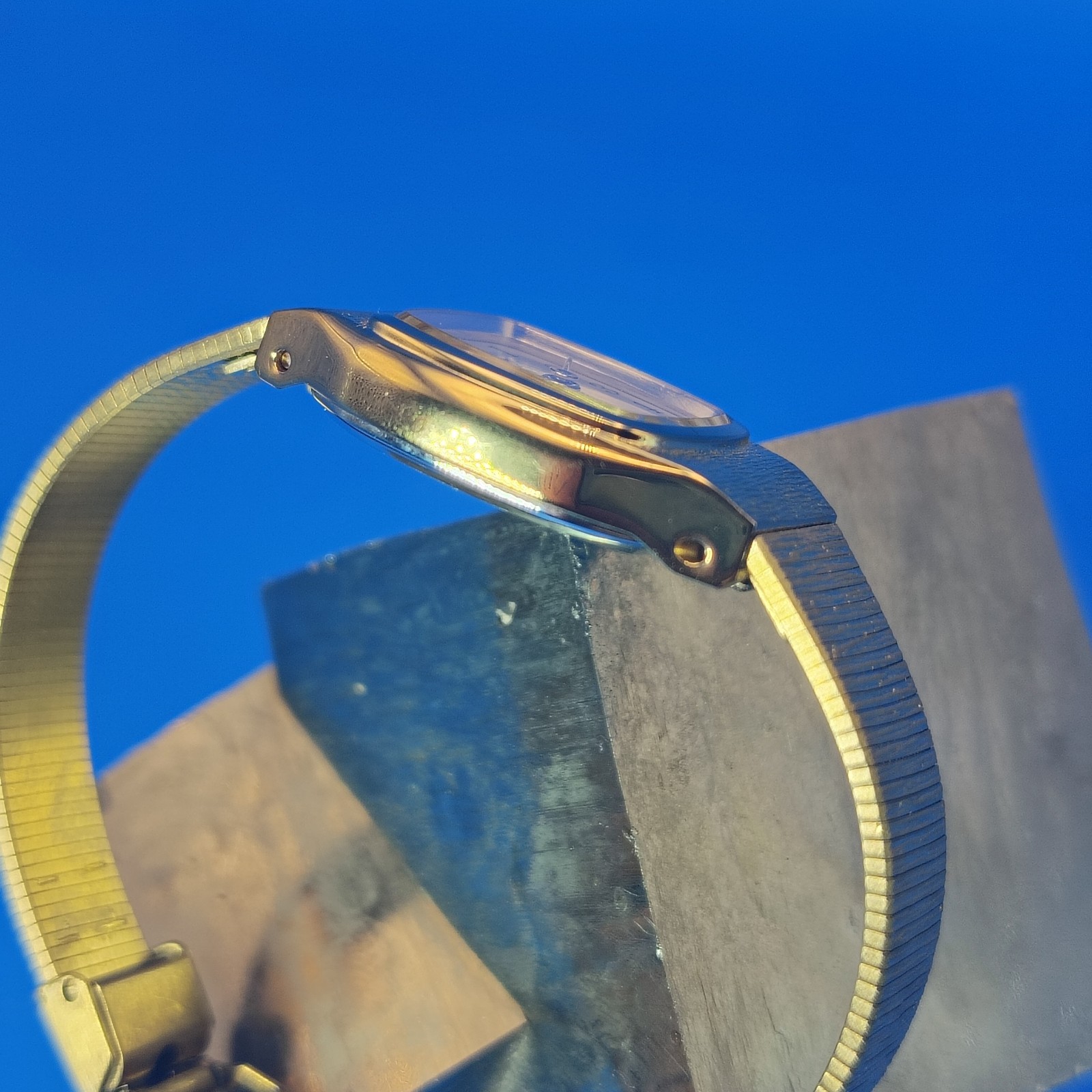 Vintage 1986 Citizen Japanese Made 16mm Women’s Quartz Cocktail Watch Size 4