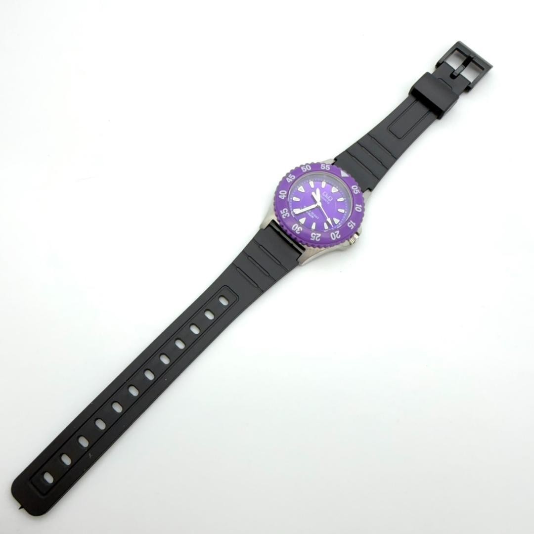 Excellent condition Citizen Q&Q wristwatch with rotating bezel, new battery,